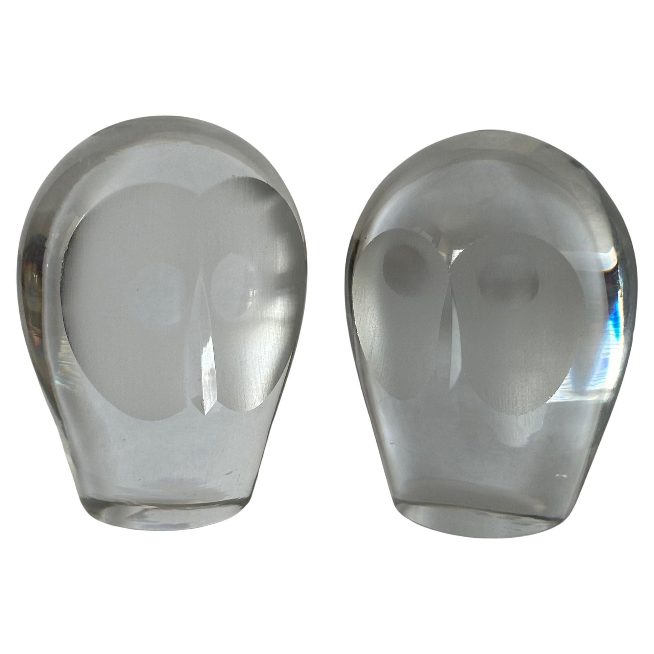 Par de caprichosos búhos de cristal / Pisapapeles de Royal Krona of Sweden