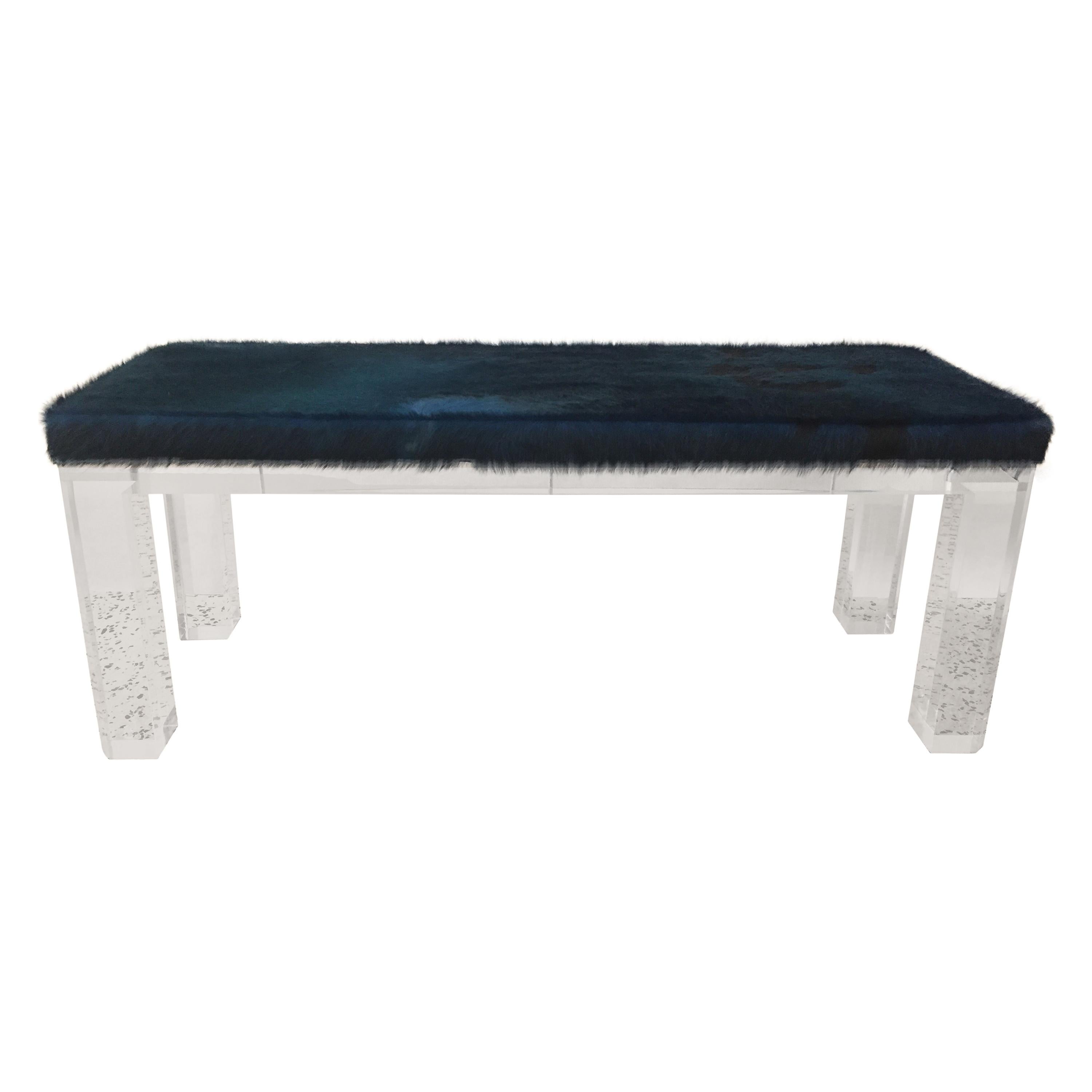 Banc lourd en acrylique Lucite avec dessus en peau de poney