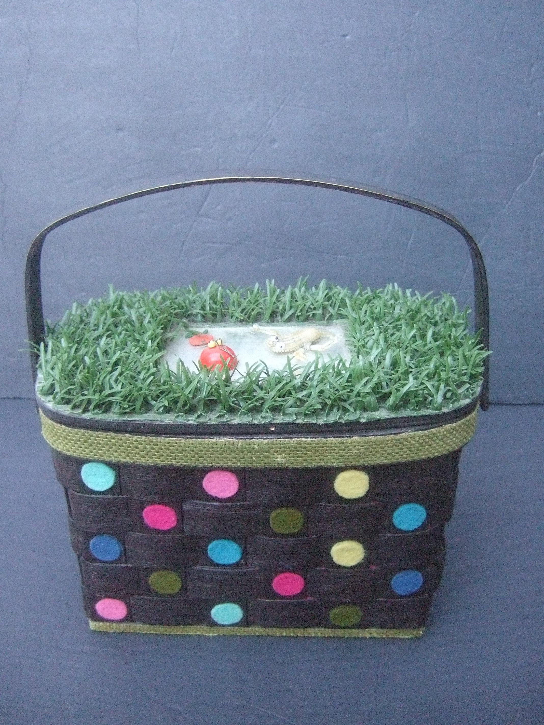 Whimsical Quirky Astro Turf  Wicker Handmade Basket Purse circa 1970 For Sale 4