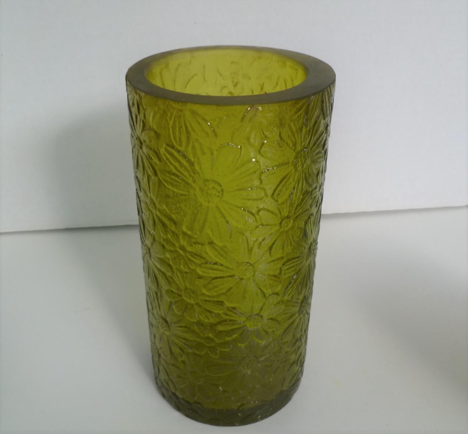 Whimsical Sascha B Resin Daisy Design Candleholders or Vases, 1960s In Good Condition In Miami, FL