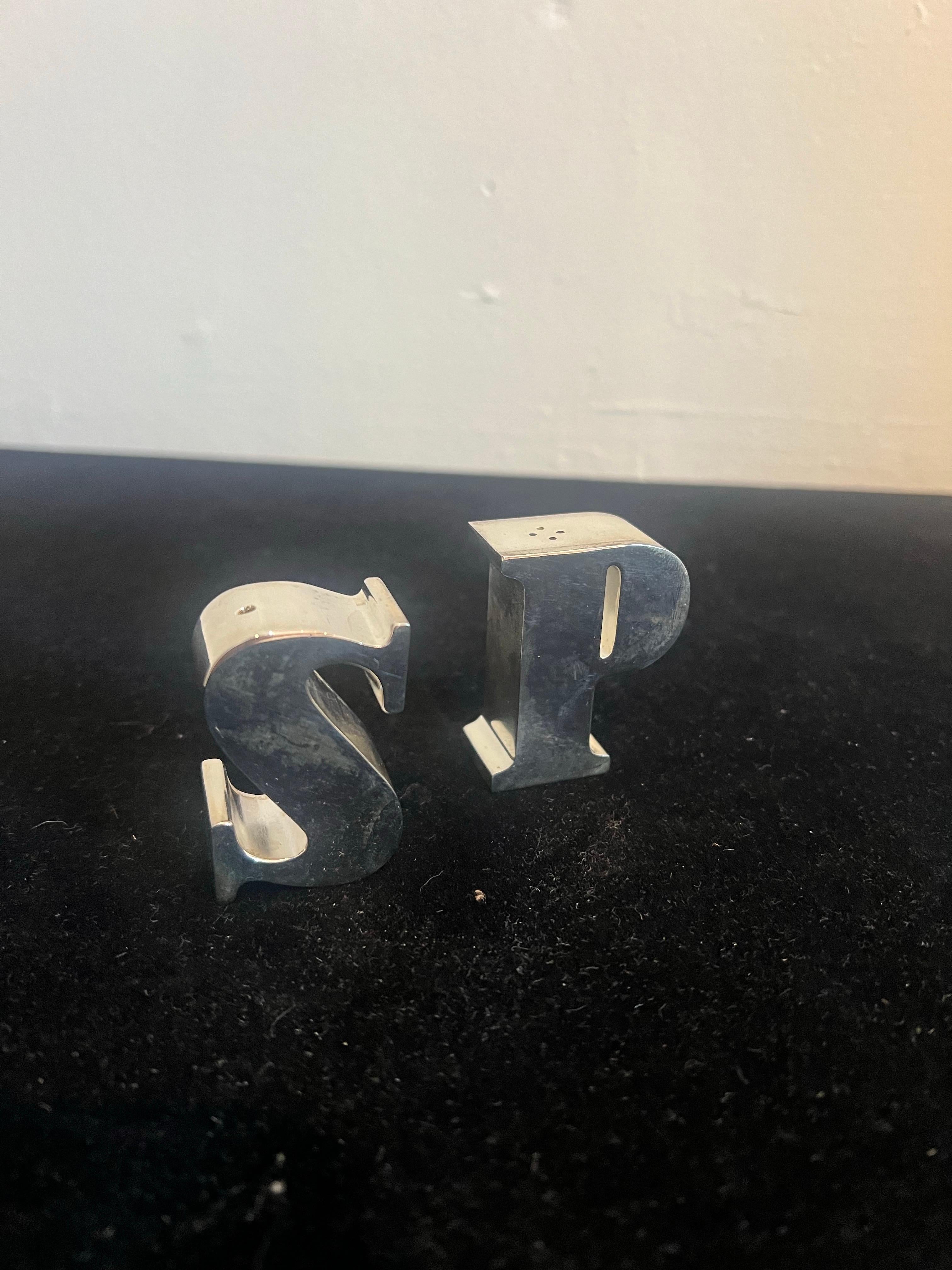 Stravagante set di sale e pepe Shakers  Argentato da Godinger in vendita 2