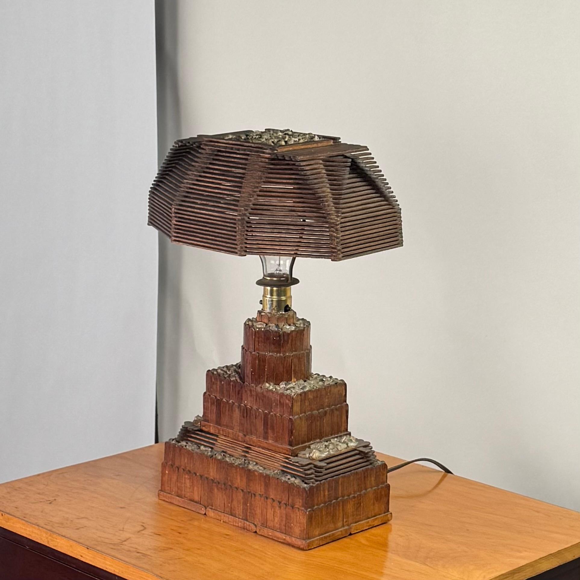 Whimsical Tramp Art Desk or Table Lamp In Excellent Condition For Sale In Los Angeles, CA
