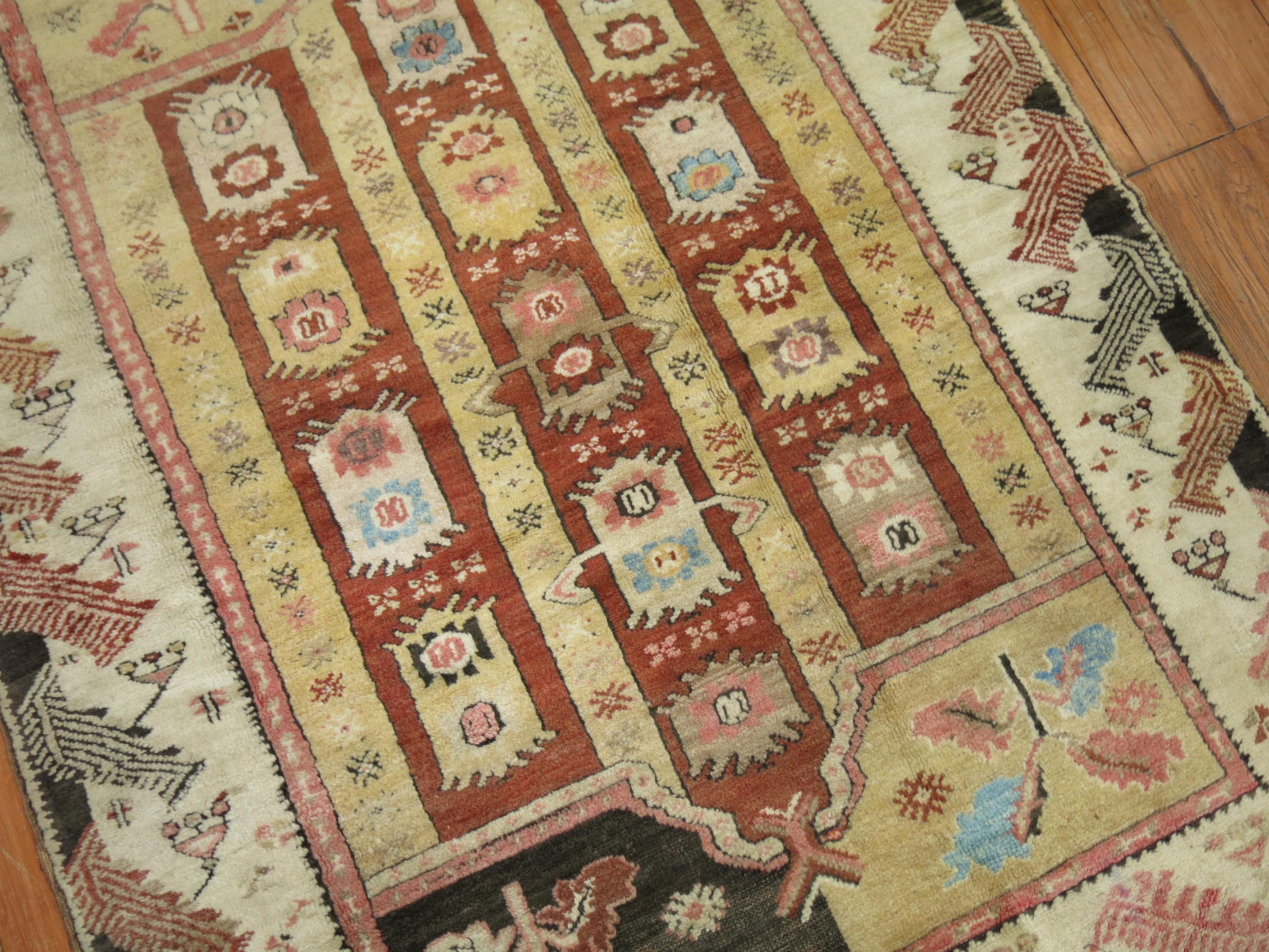 A whimiscal Turkish Scatter size rug from the 1st quarter of the 20th Century

Measures: 4'3'' x 5'6''.