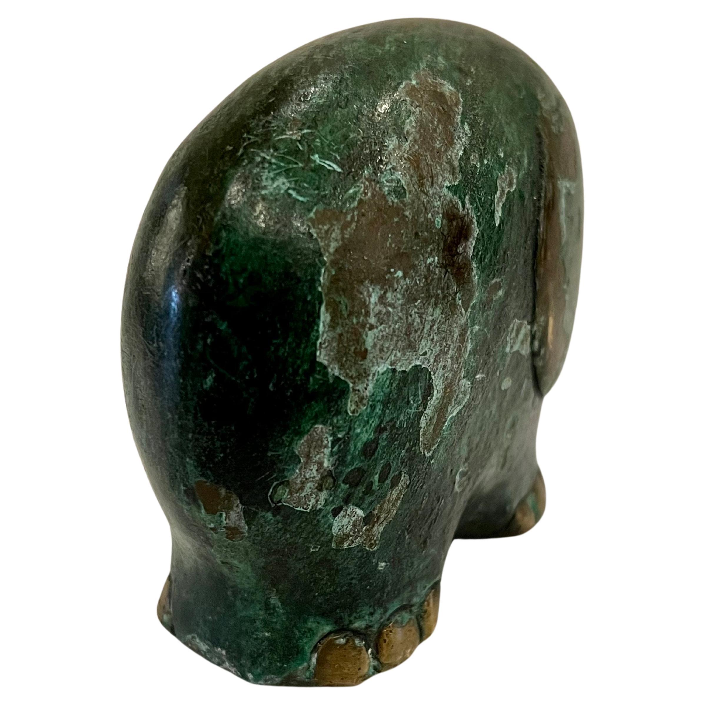 Americano Scultura di elefante in ottone con finitura Verdigris in vendita