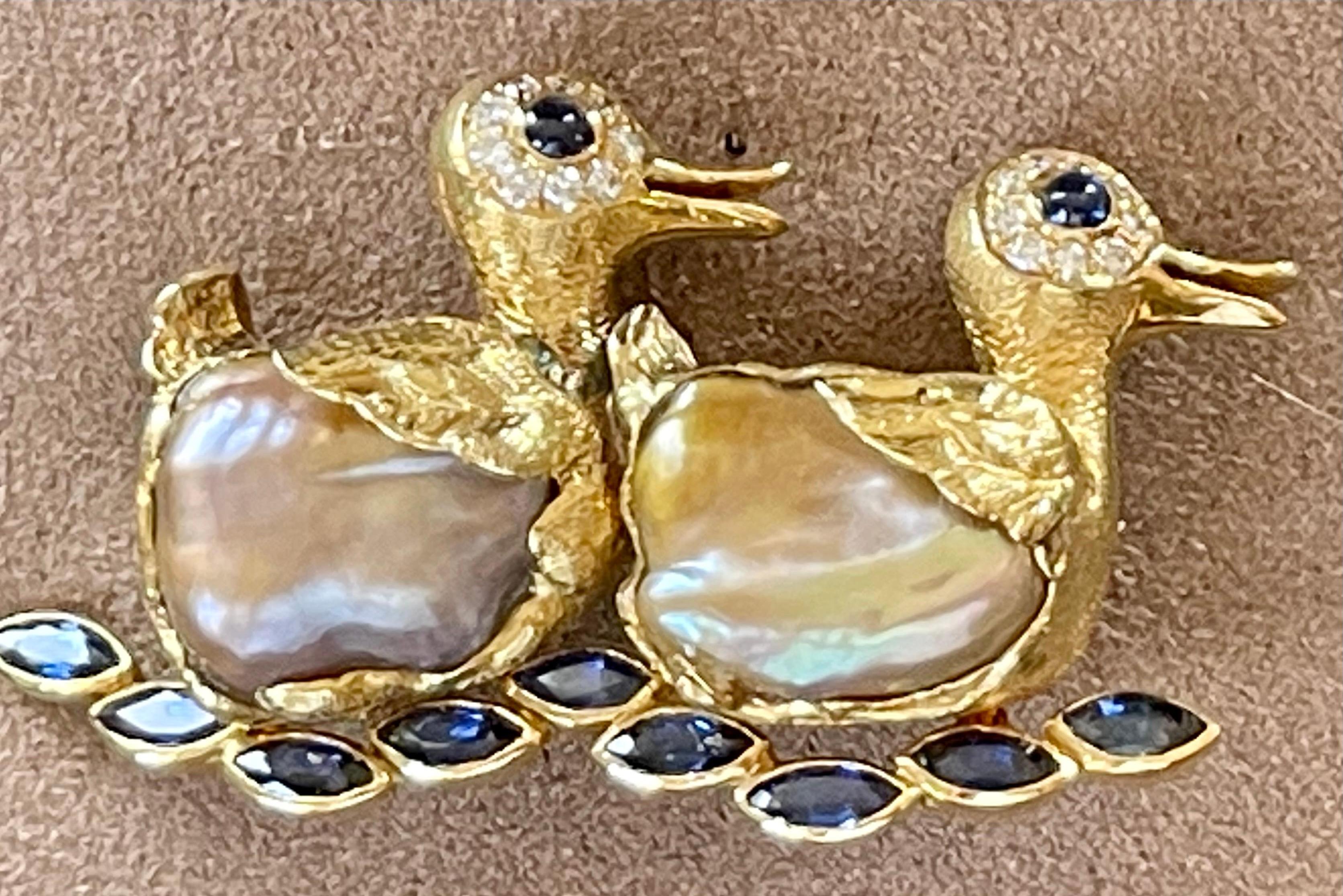 Whimsical Vintage 18 K Yellow Gold Duck Brooch Baroque Pearls Sapphire Diamond 2