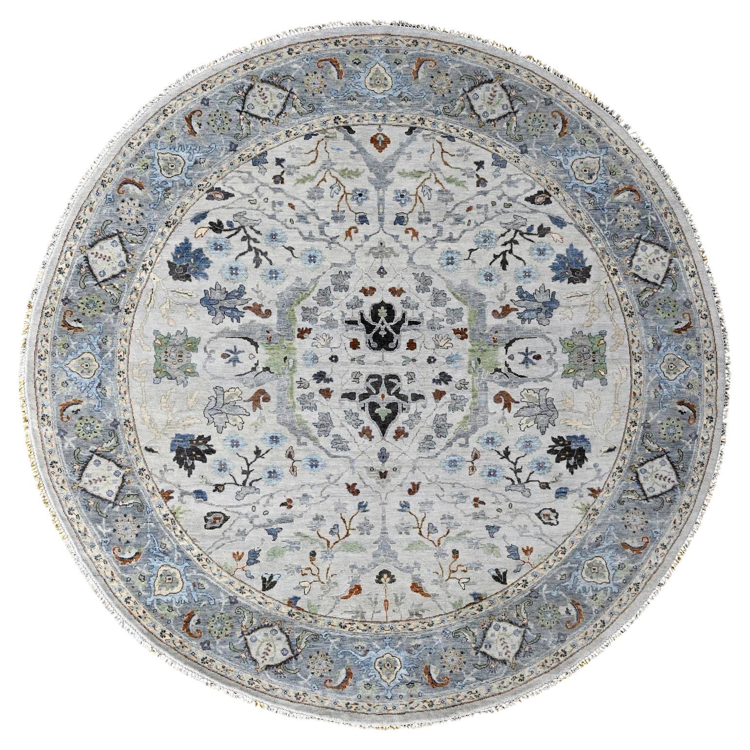 Tapis rond Oushak gris Whirlwind en laine nouée à la main à motif floral 9'10" x 9'10" en vente