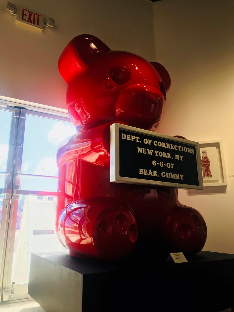 Whisbe Whisbe Vandal Gummy Bear Lifesize For Sale at 1stDibs