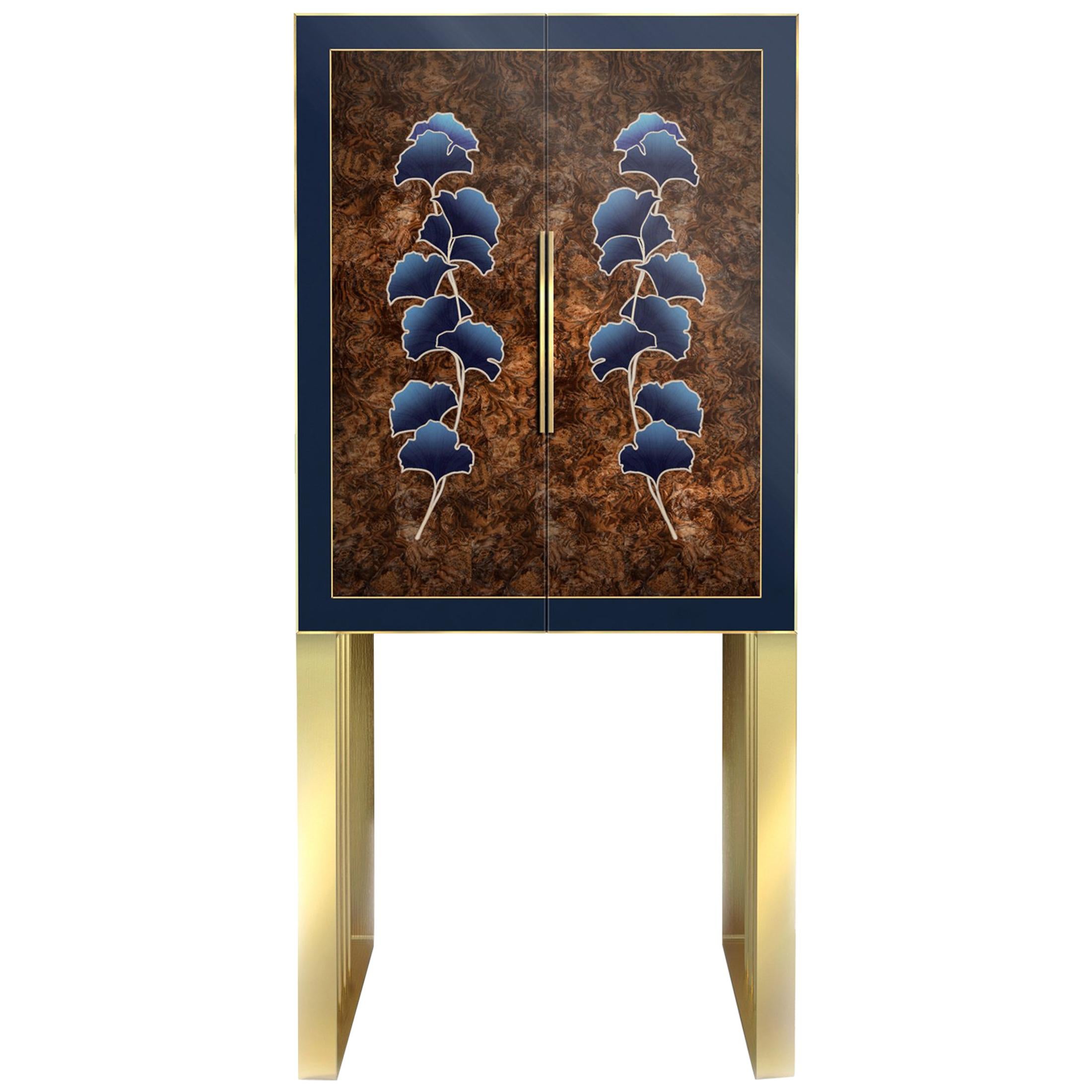 Whiskey Drink Cabinet in walnut burl and English oak Ginkgo leaf motif marquetry For Sale