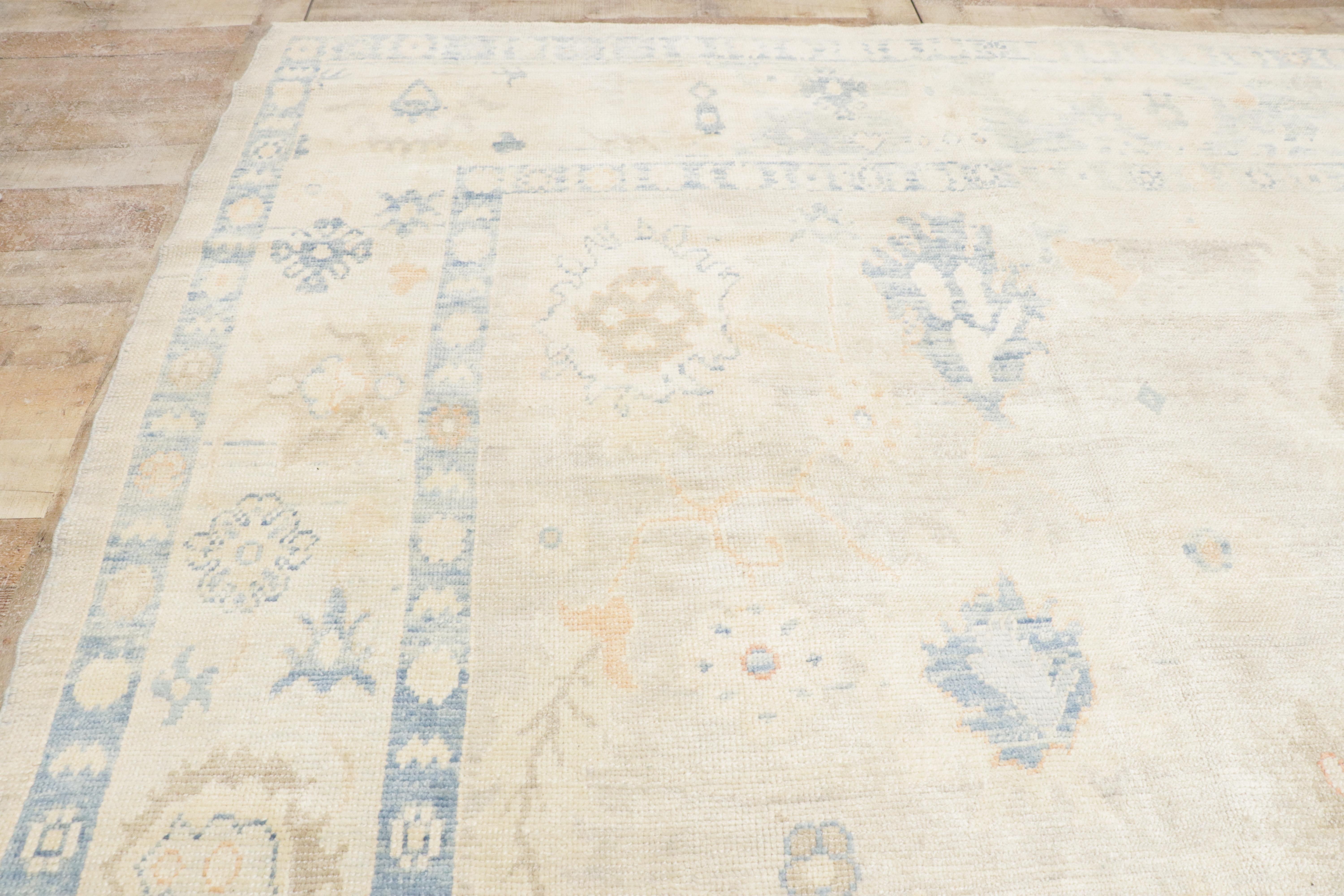 Nouveau tapis turc Oushak, le style gustavien suédois rencontre le style moderne en vente 6