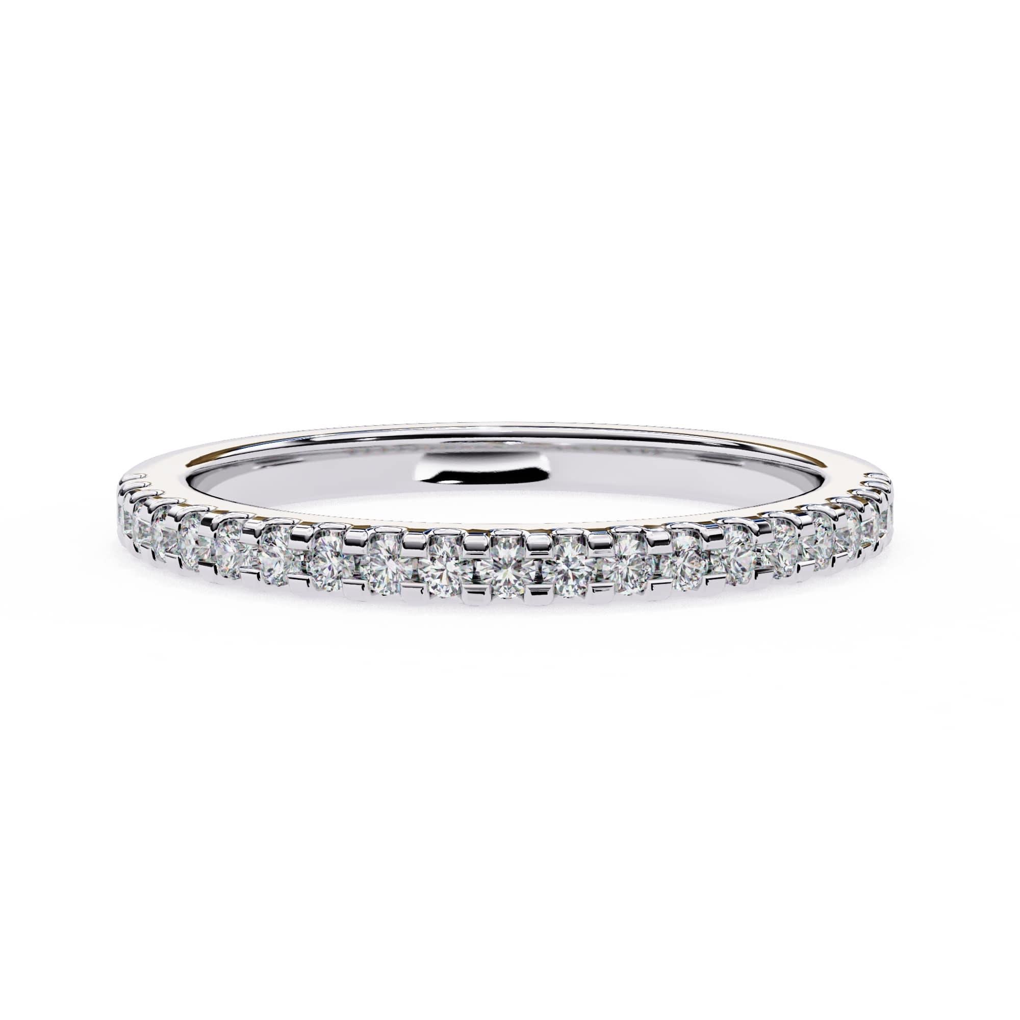 in vendita:  Anello con diamanti naturali 