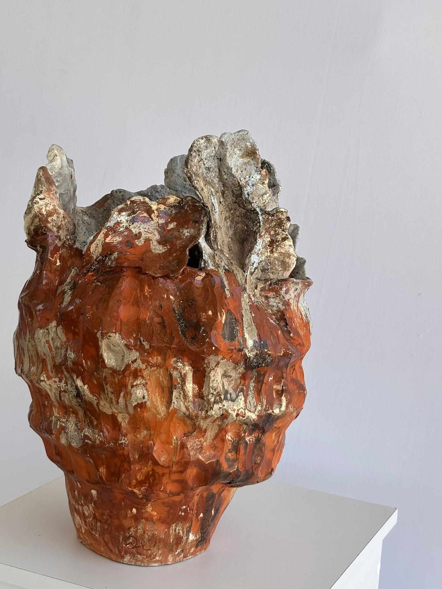 Whispers of autumn collection  Rust Song Vase im Angebot 4