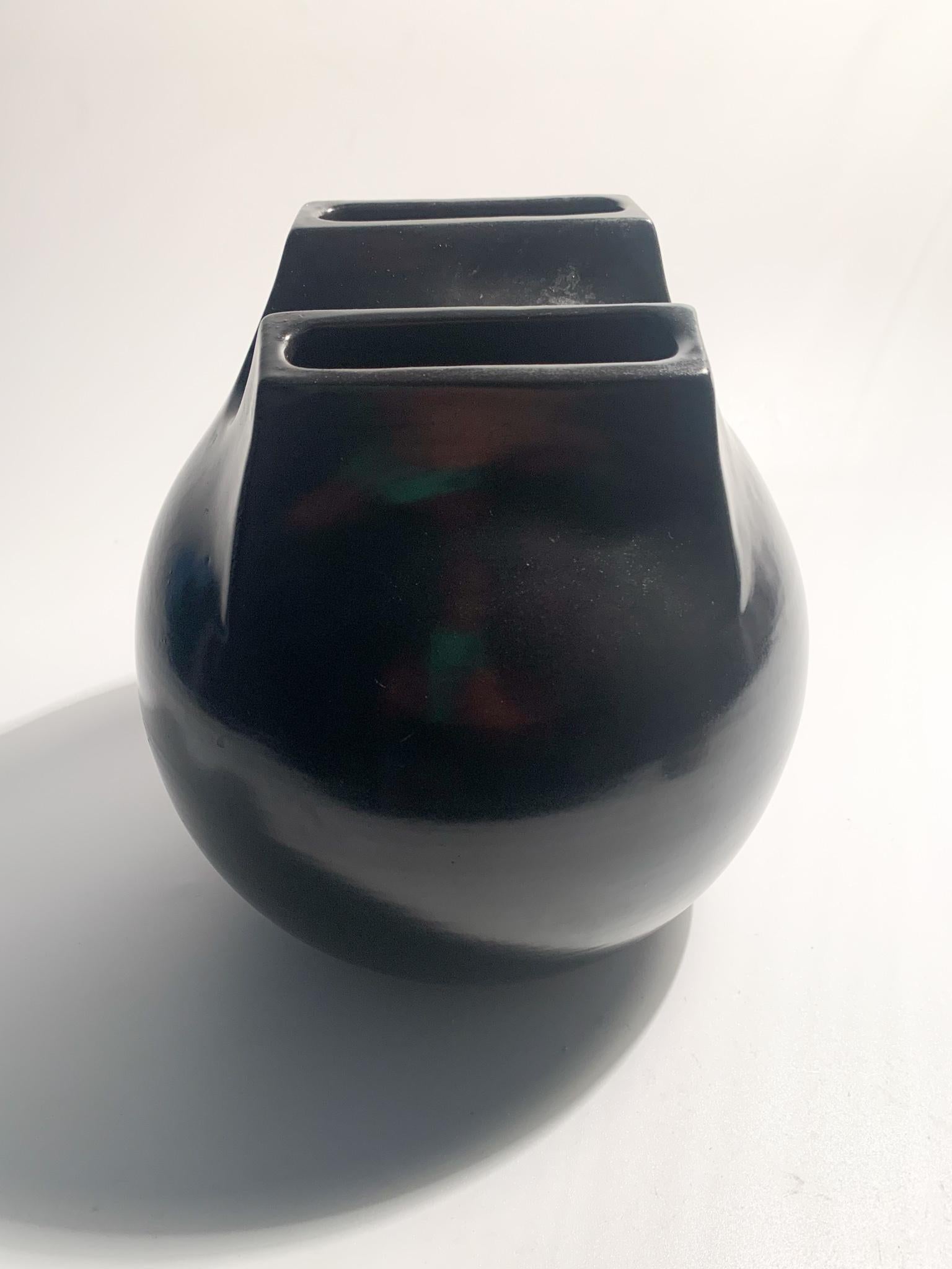 Whistle Ceramic Vase with Double Mouth by Franco Bucci from the 1970s In Good Condition For Sale In Milano, MI