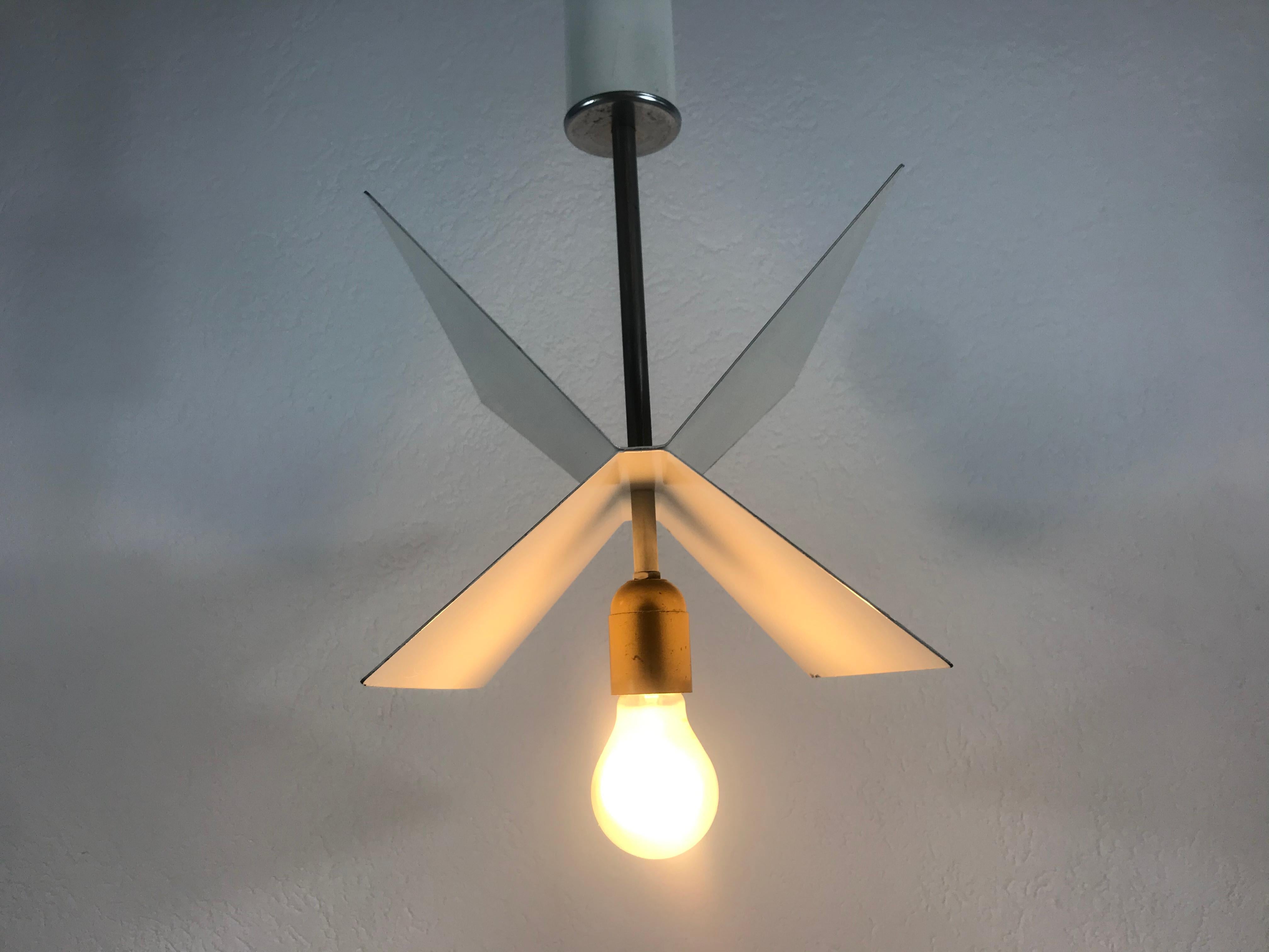 White Metal Italian Space Age Chandelier‚ X-Shape’, 1960s, Italy In Good Condition For Sale In Hagenbach, DE