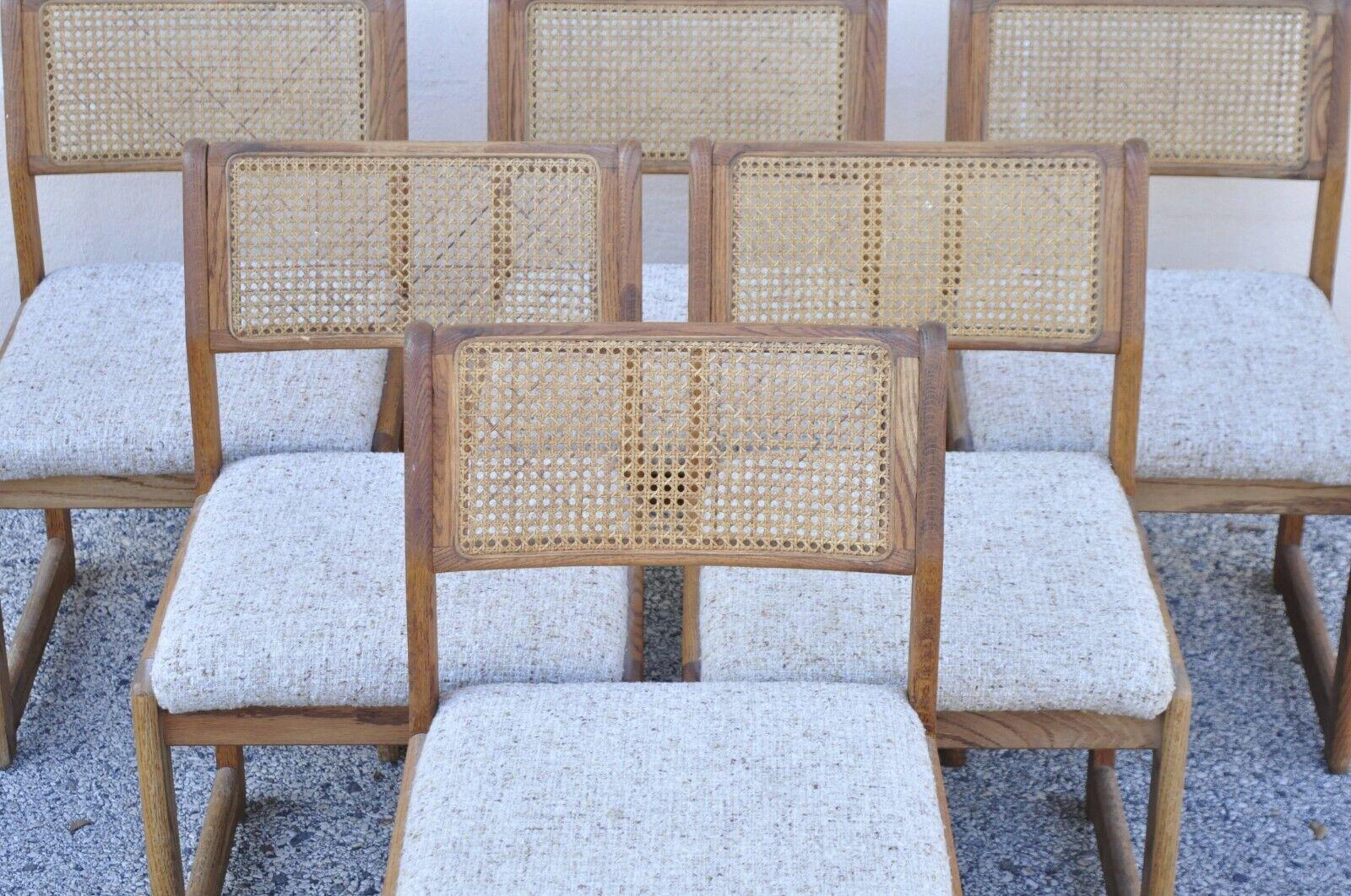 Whitaker Furniture Moderne Esszimmerstühle aus Eichenholz mit Rohrrückenlehne - 6er-Set (Art déco) im Angebot