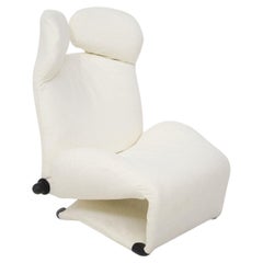 White 111 Wink Chaise Longue by Toshiyuki Kita for Cassina