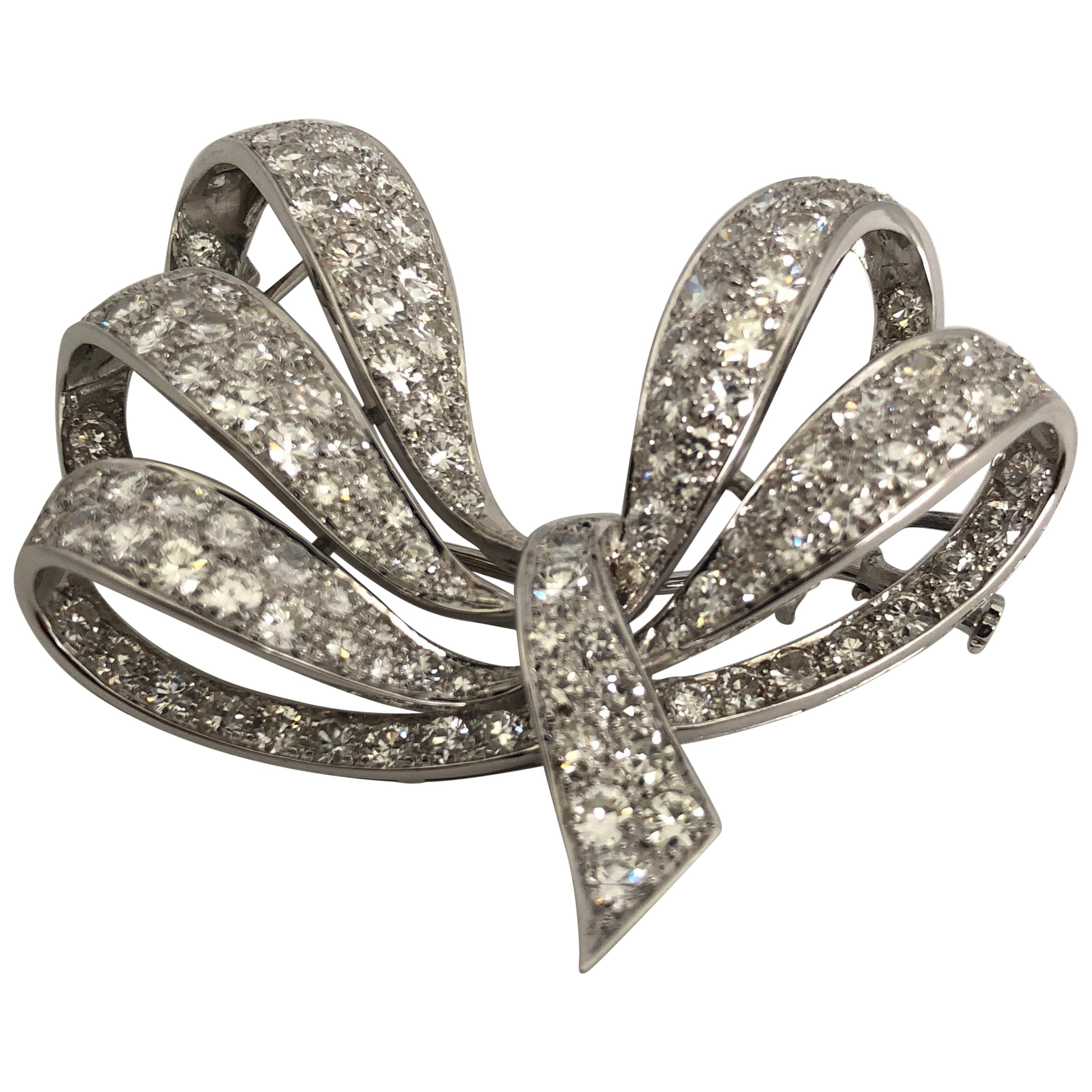 White 18 Karat Diamonds Bow Brooch For Sale