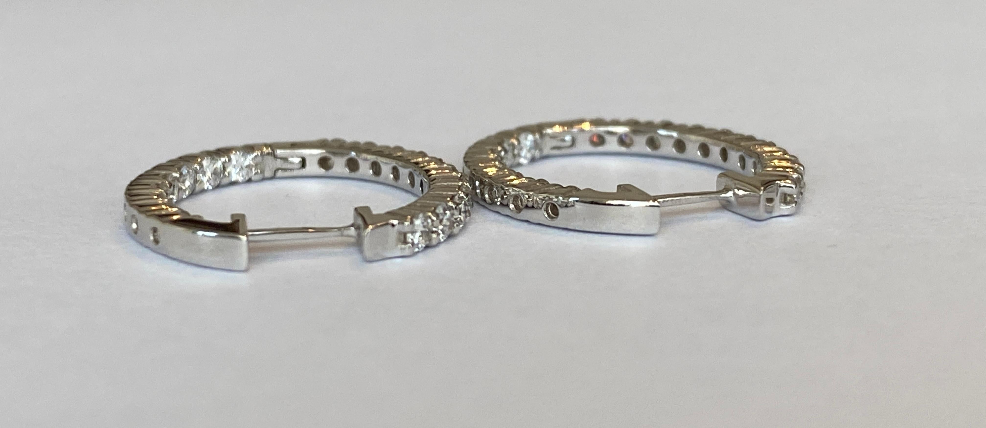 White 18 kt  Gold Huggies Hoop 1.00ct Diamond Earrings For Sale 1