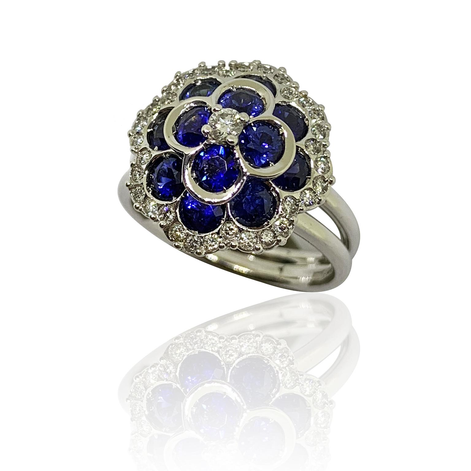 White 18 Karat Gold Ring Diamonds and Natural Blu Sapphire 1