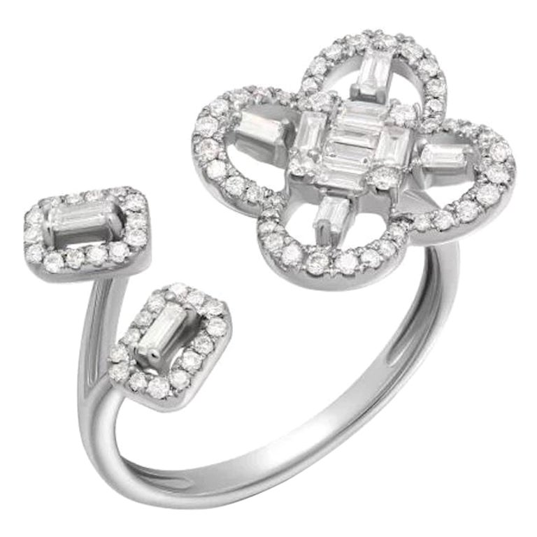 Weißer, eleganter Blumenring aus 18 Karat Gold mit Diamant für Sie