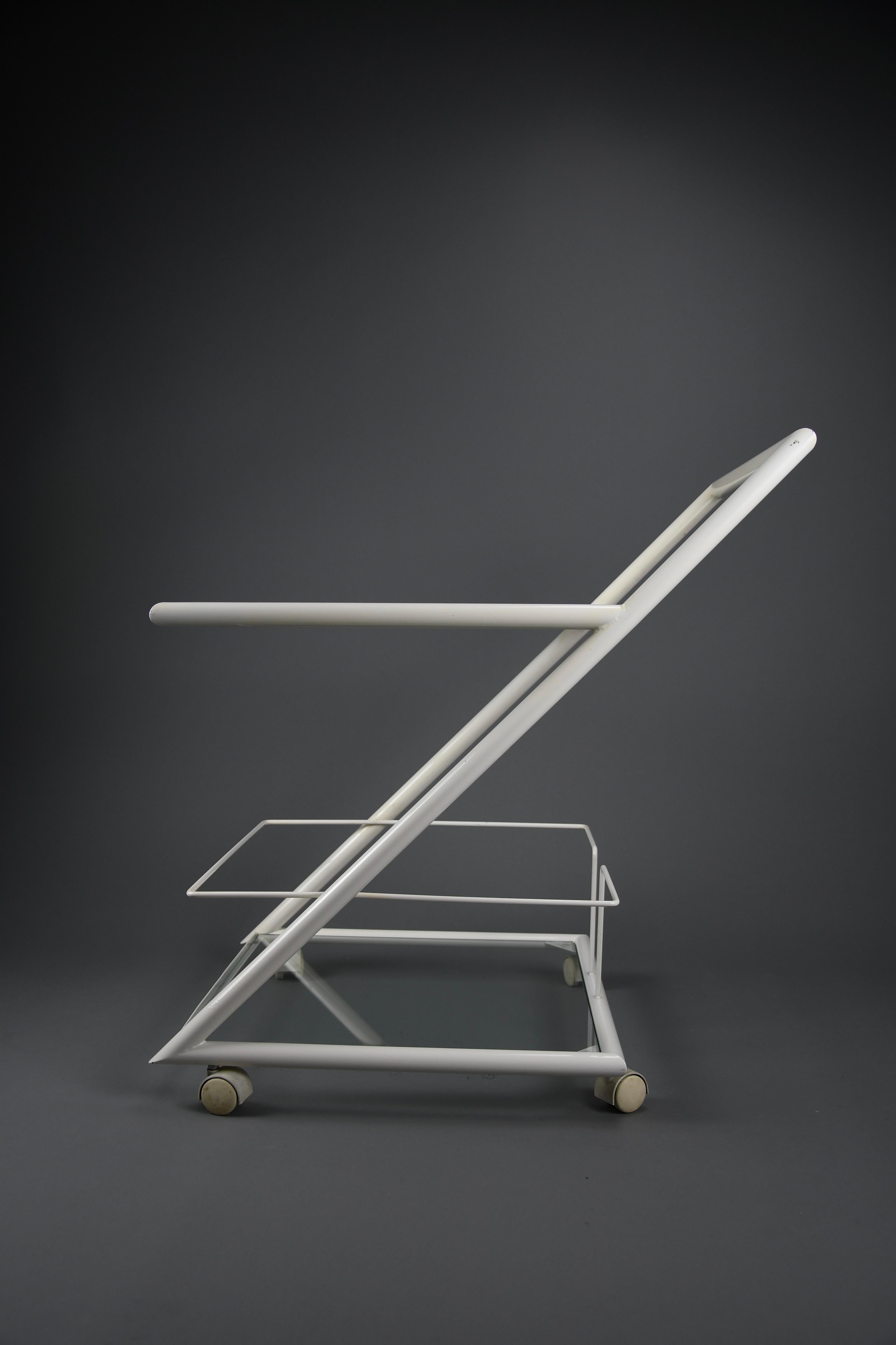 White 1960s Dutch Modernist Serving / Bar Trolley In Good Condition For Sale In Weesp, NL