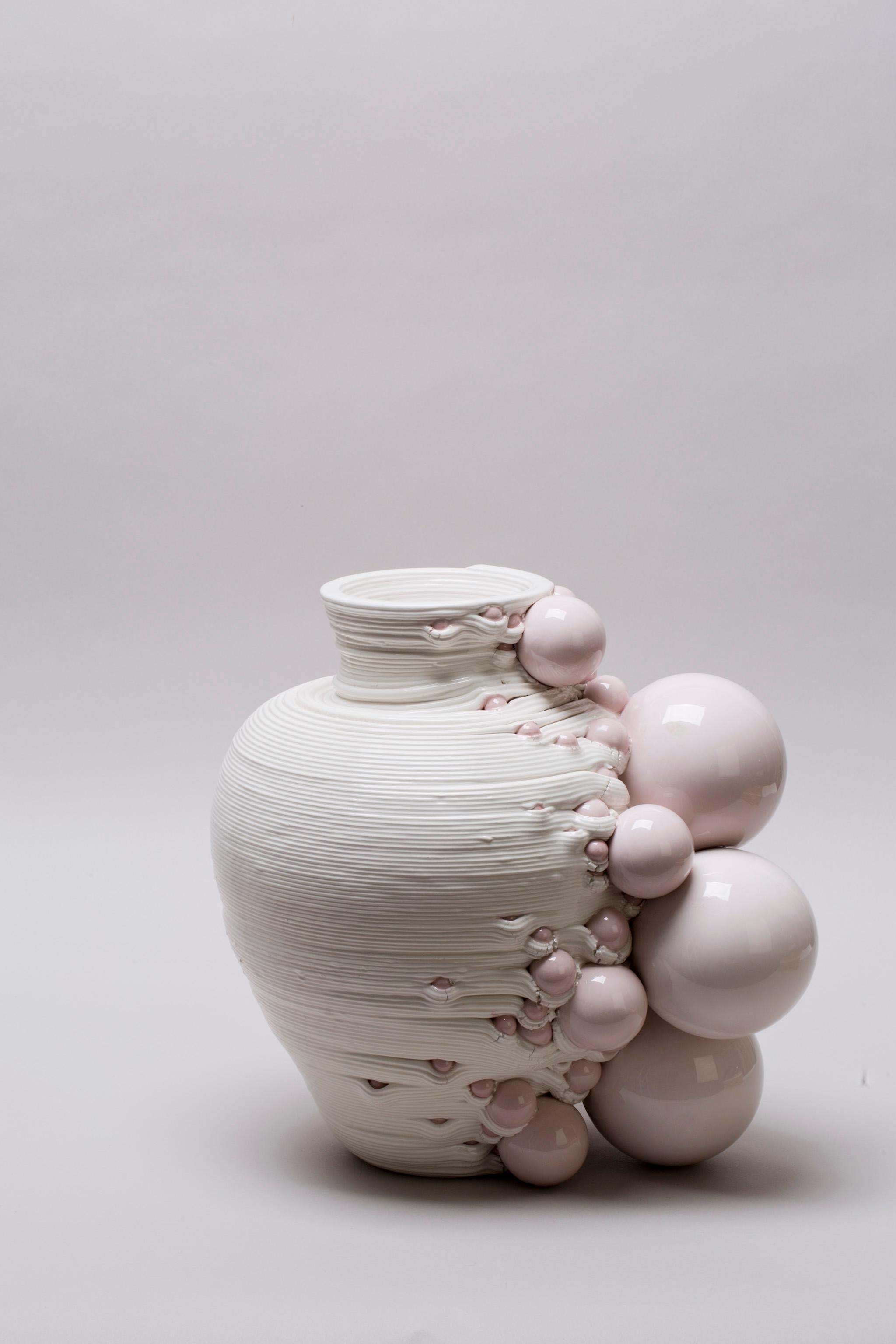 sculptural vase ceramics