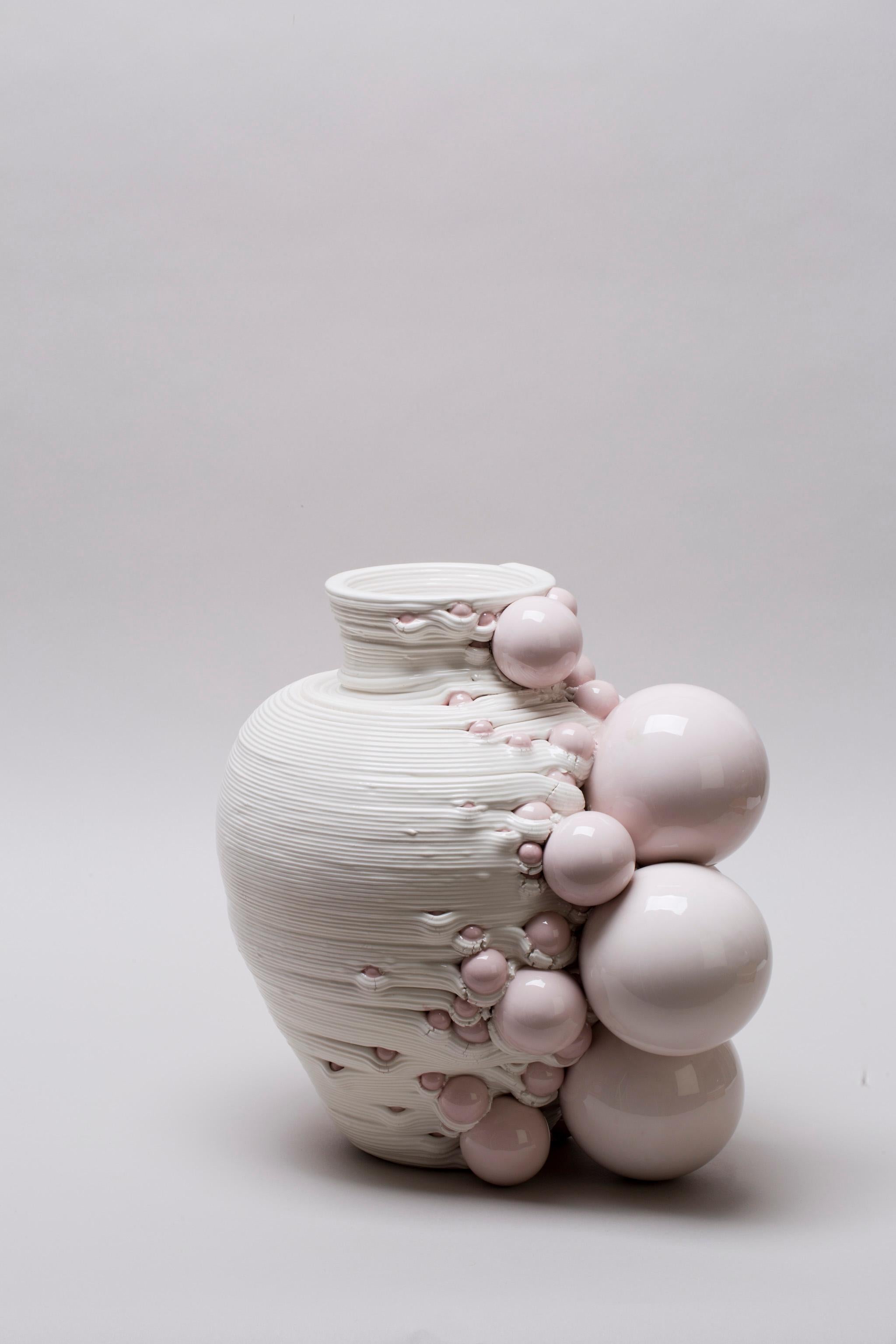 White 3D Printed Ceramic Sculptural Vase Italy Contemporary, 21st Century For Sale 6