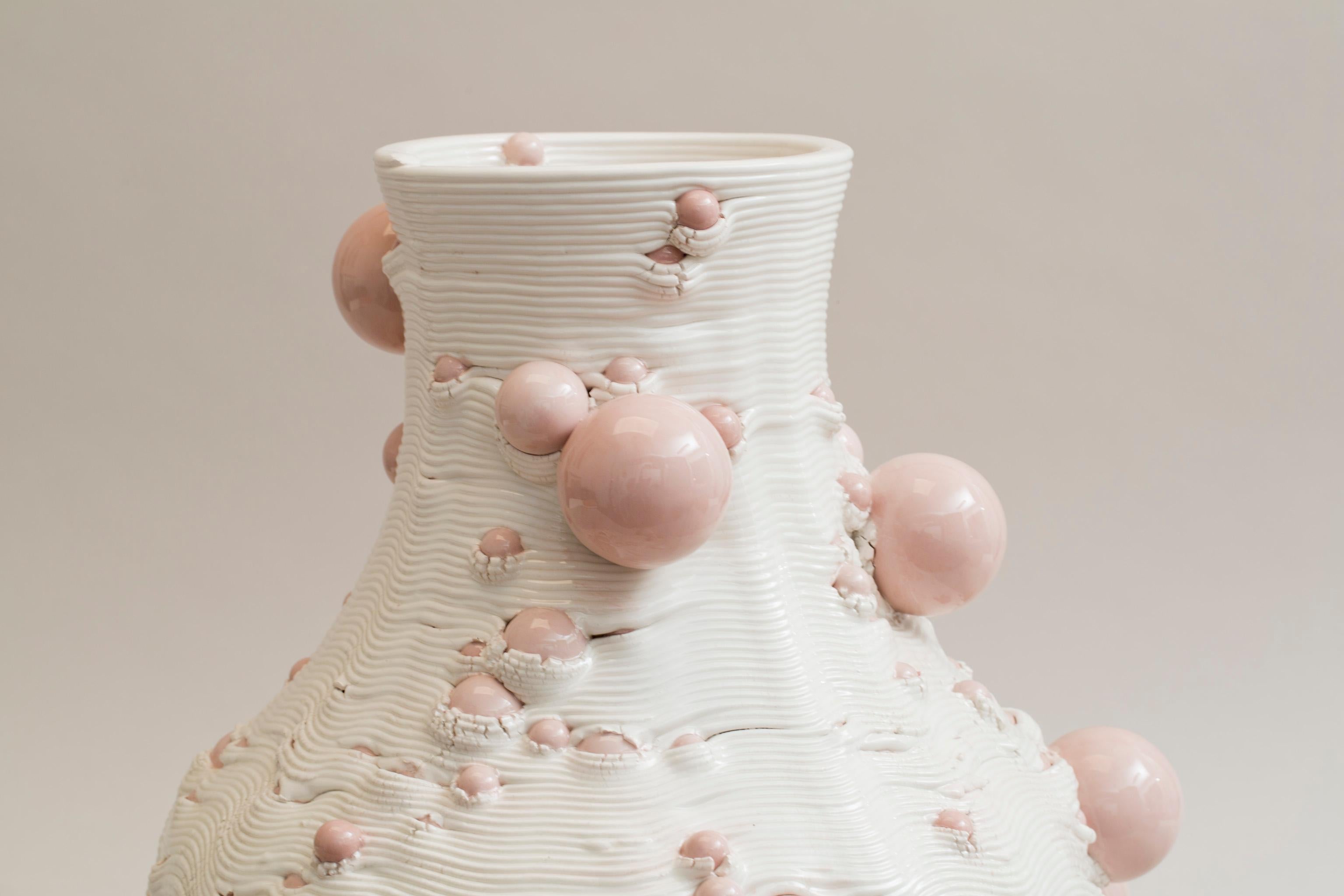 White Ceramic Sculptural Vase Italian Contemporary, 21st Century contemporary For Sale 8