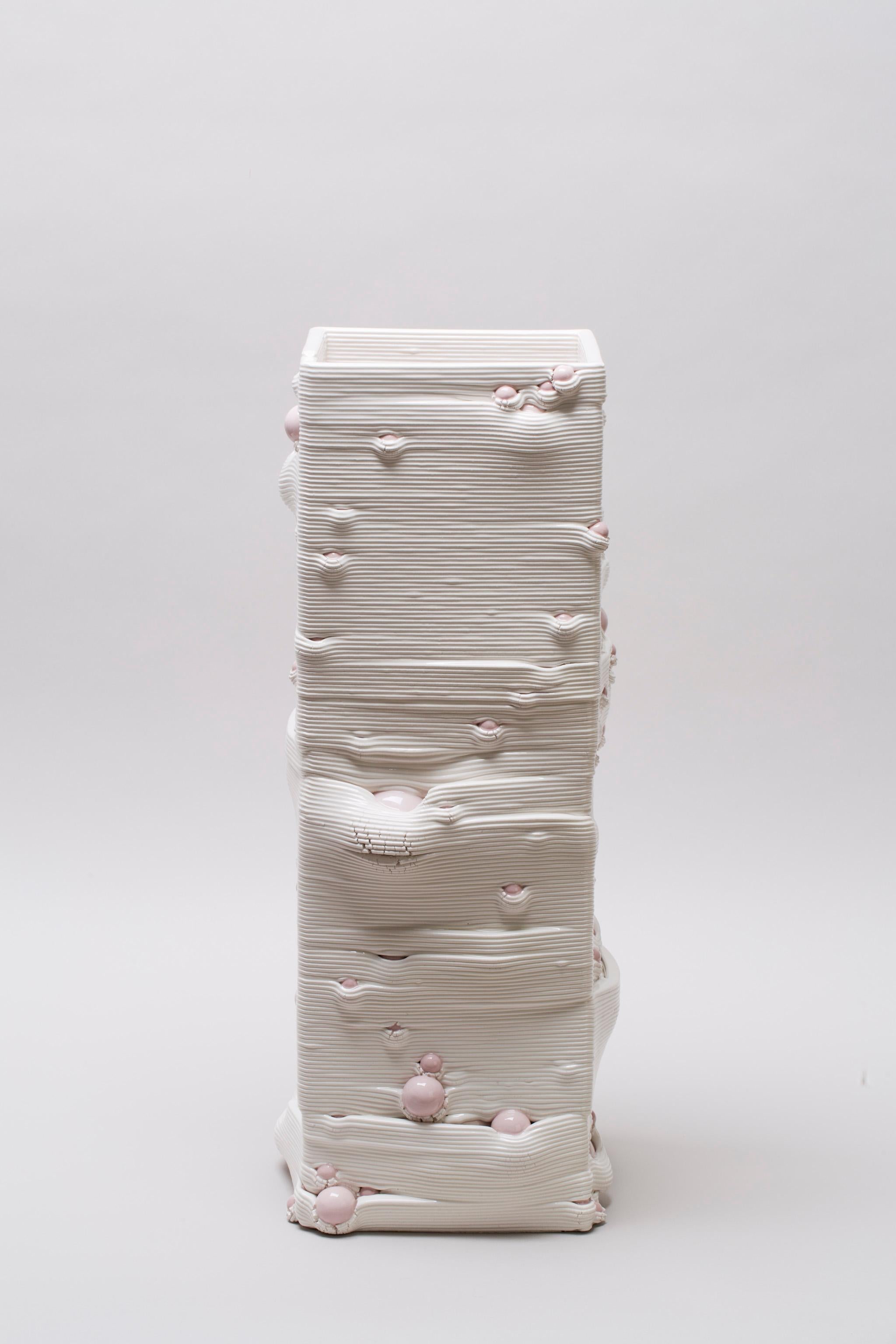 White 3D Printed Ceramic Sculptural Vase Italy Contemporary, 21st Century For Sale 10