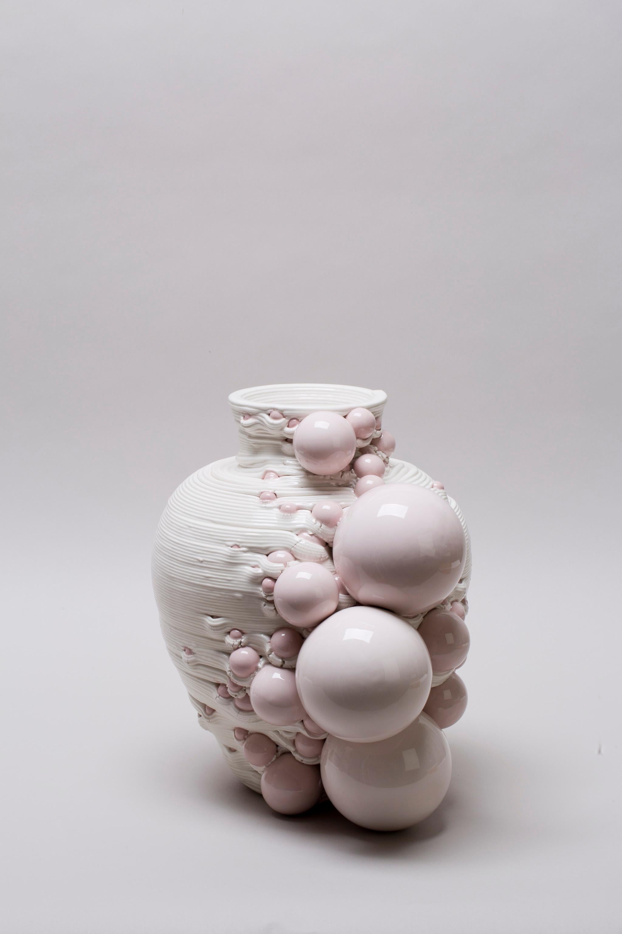 White 3D Printed Ceramic Sculptural Vase Italy Contemporary, 21st Century For Sale 5