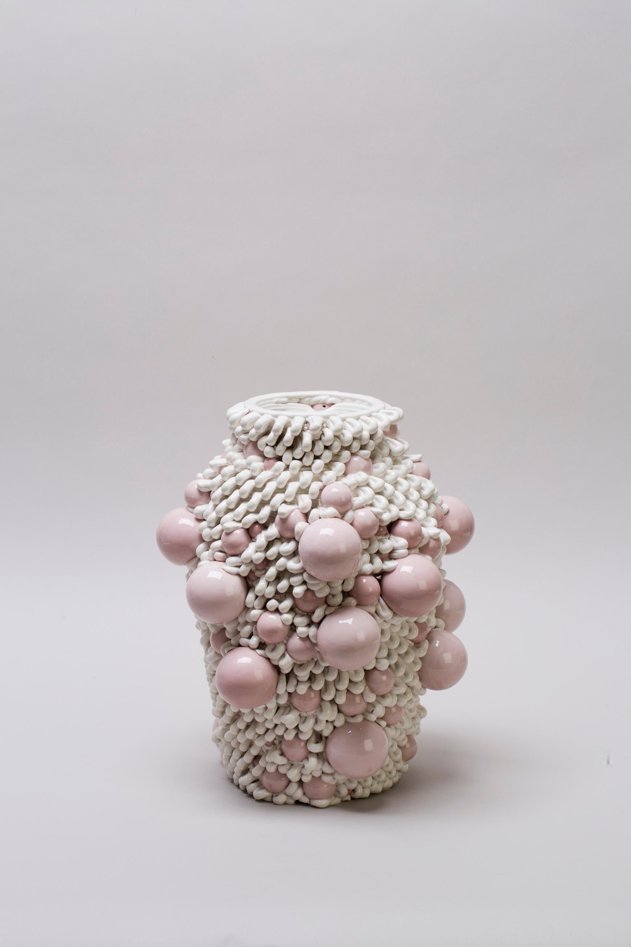 White 3D Printed Ceramic Sculptural Vase Italy Contemporary, 21st Century For Sale 1
