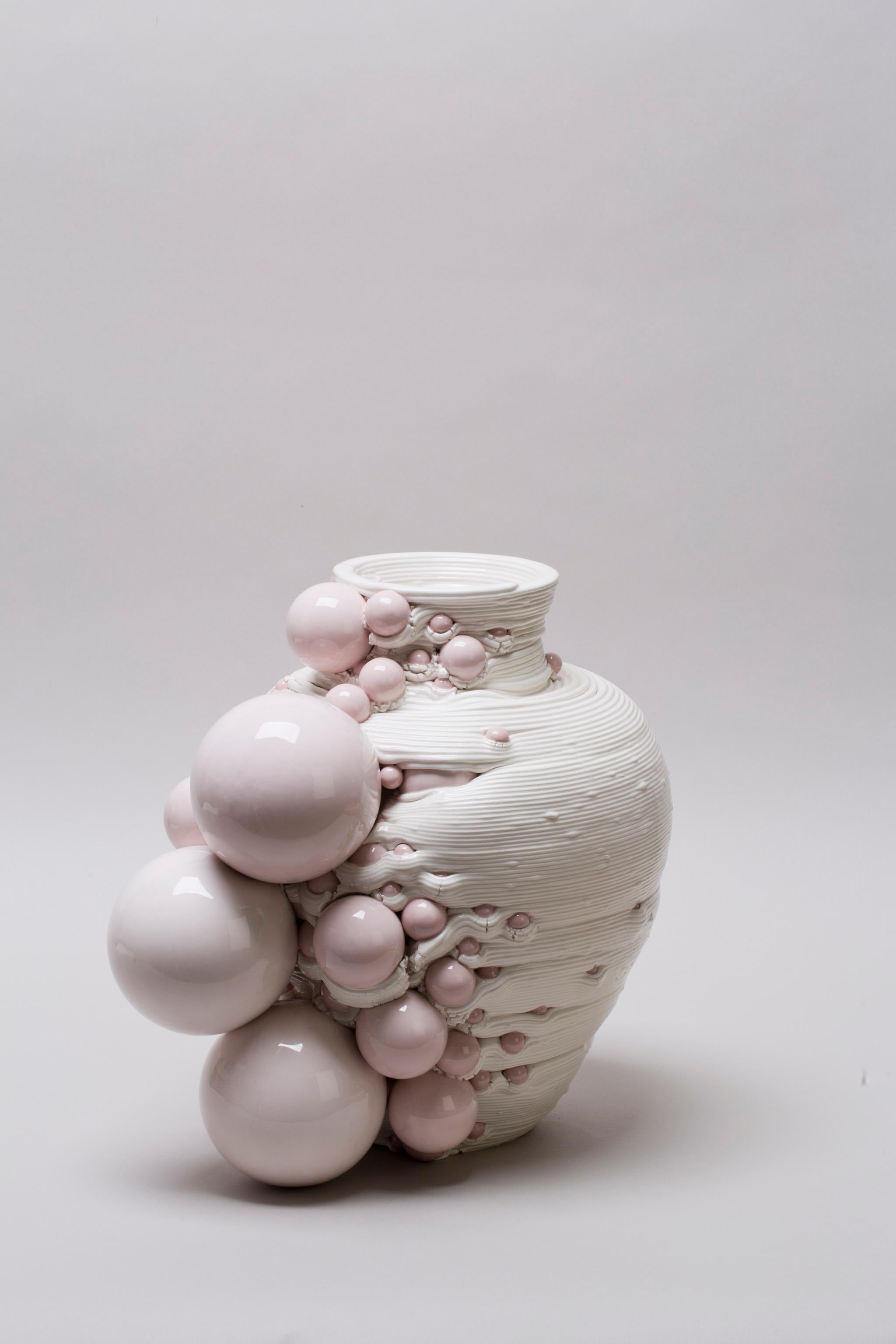 White 3D Printed Ceramic Sculptural Vase Italy Contemporary, 21st Century For Sale 8