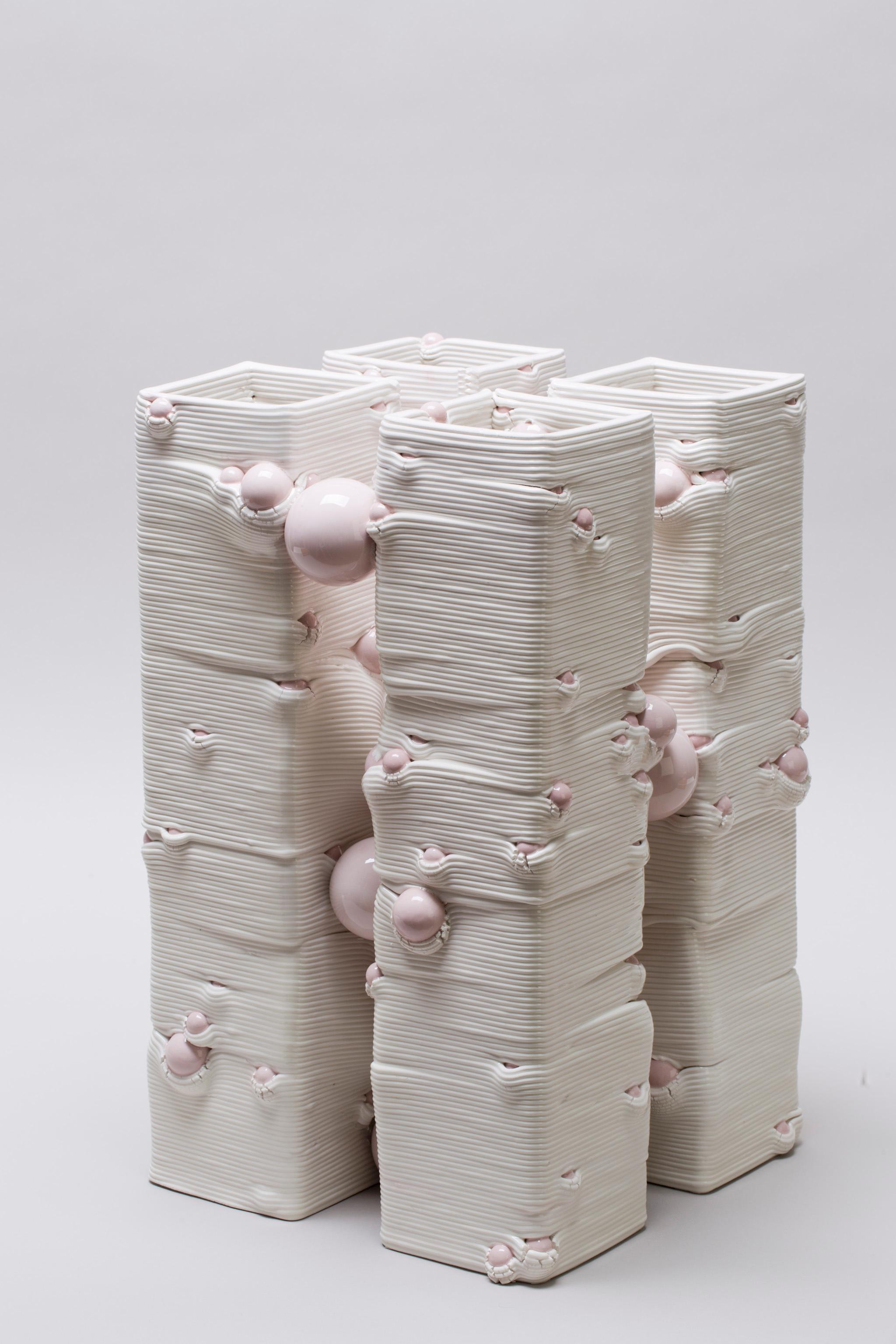 Weiße weiße 3D-gedruckte Keramik-Skulptur-Vase Italien Zeitgenössisch, 21. Jahrhundert im Zustand „Neu“ im Angebot in London, GB