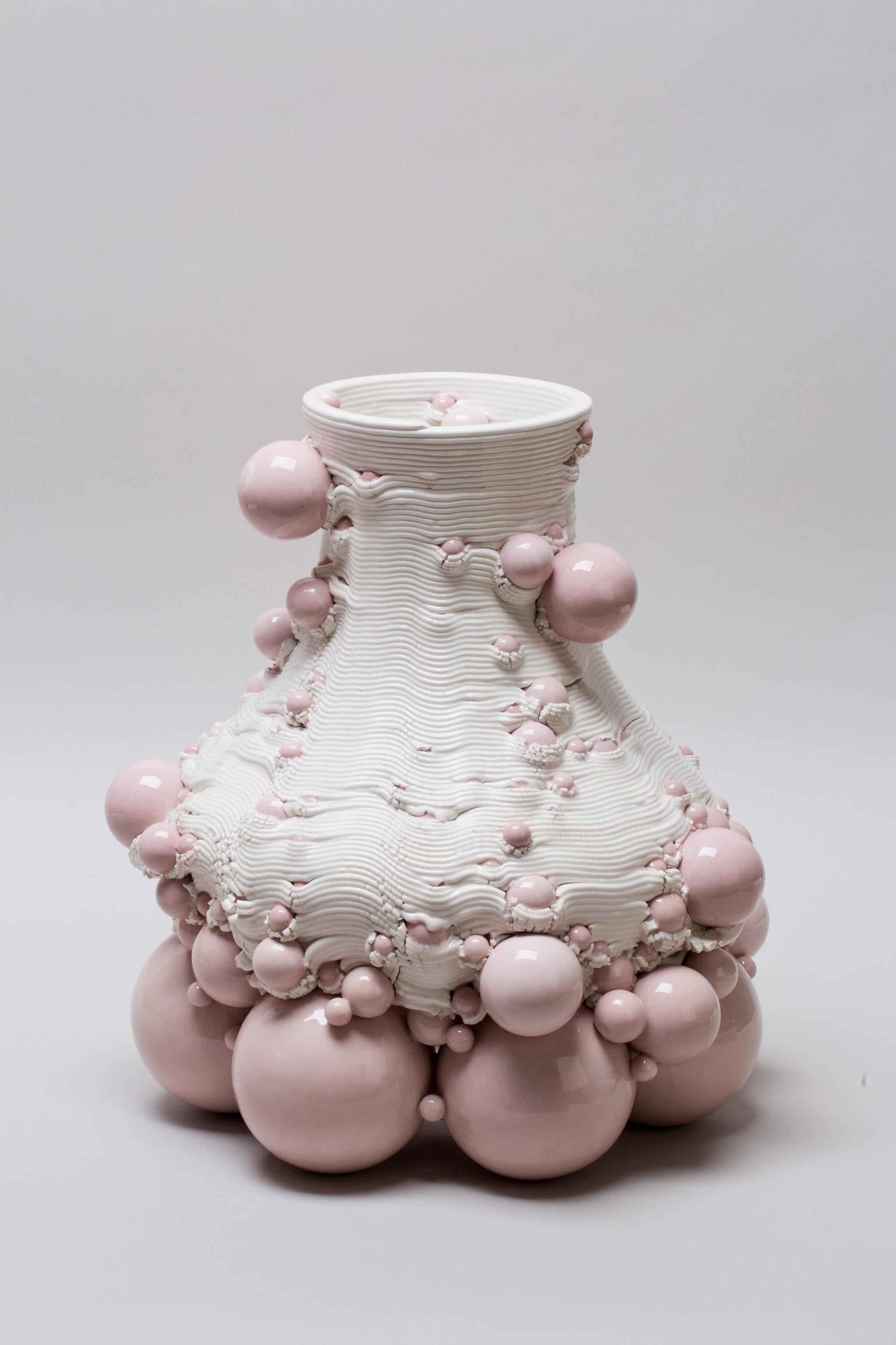 White Ceramic Sculptural Vase Italian Contemporary, 21st Century contemporary For Sale 1