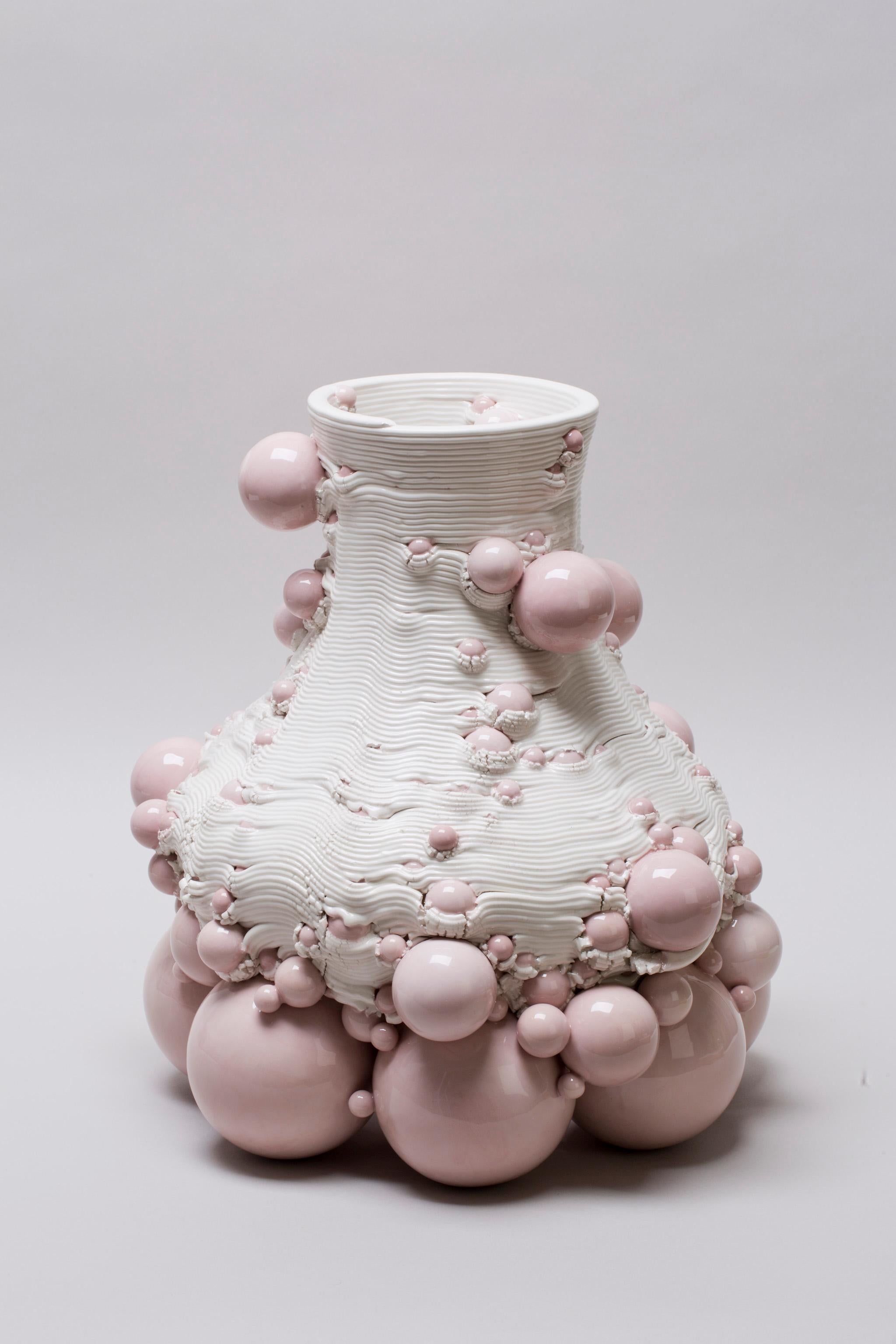 White Ceramic Sculptural Vase Italian Contemporary, 21st Century contemporary For Sale 2