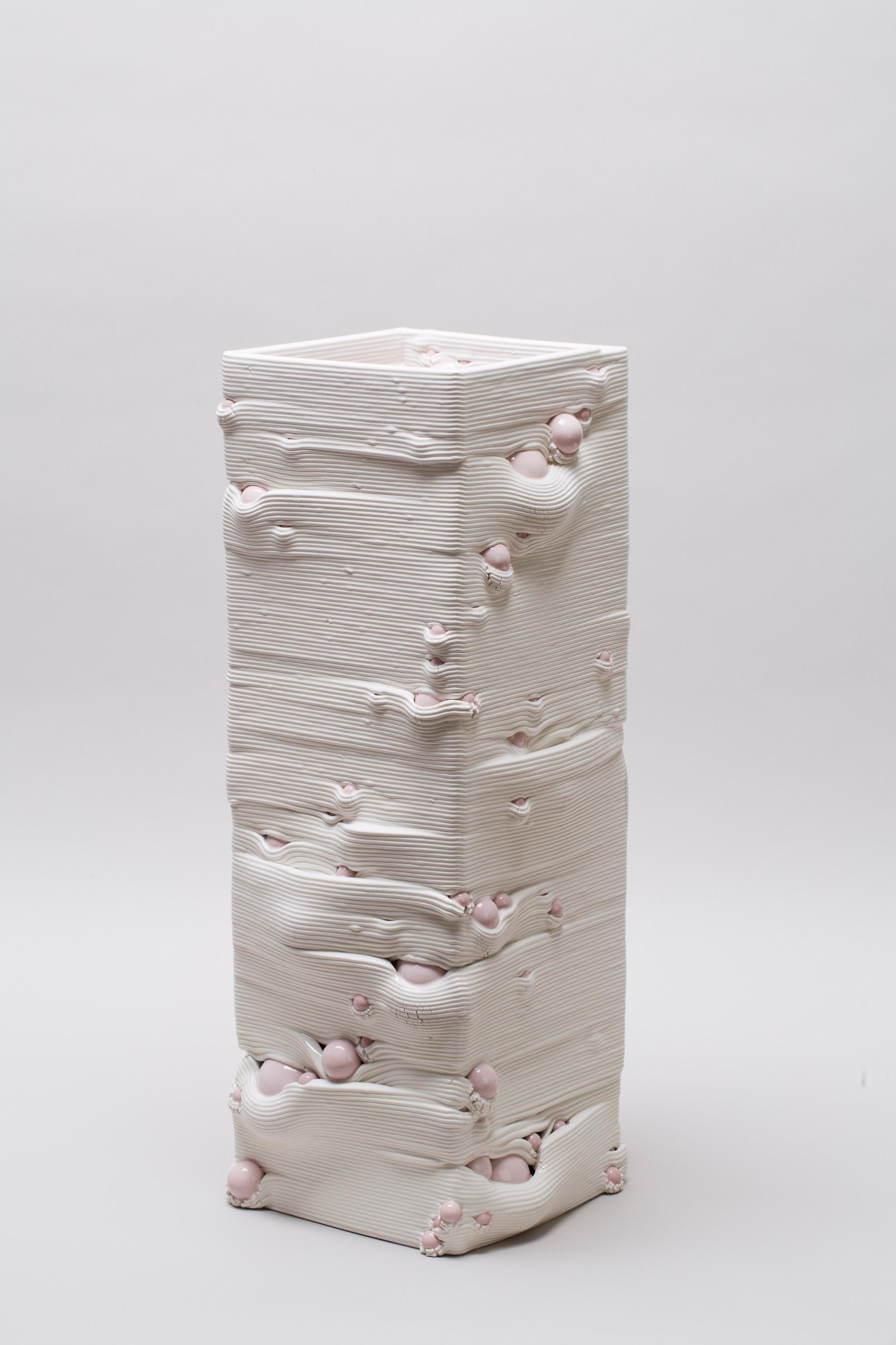 White 3D Printed Ceramic Sculptural Vase Italy Contemporary, 21st Century For Sale 4
