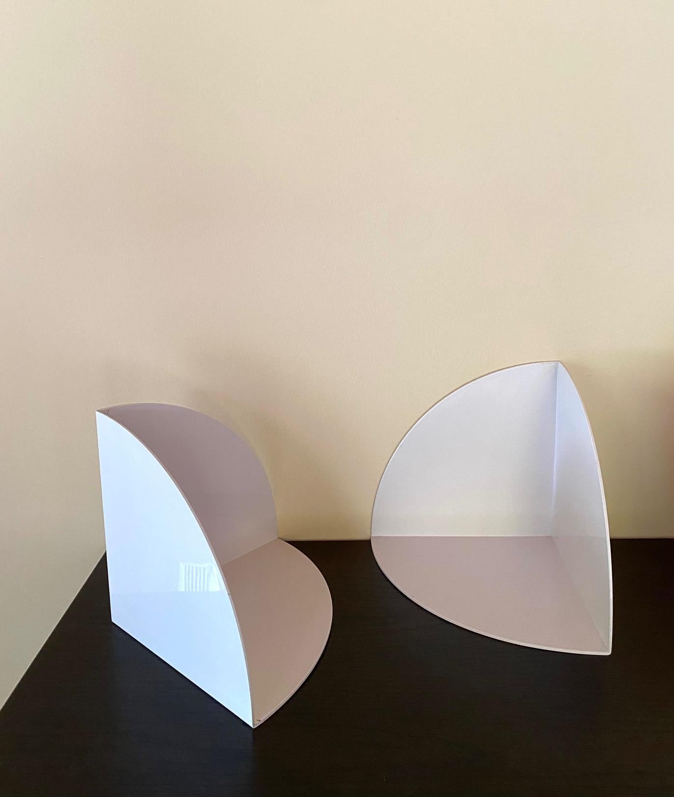 Mid-Century Modern White 4909 Bookends by Giotto Stoppino for Kartell, 1970s, Set of 2 For Sale