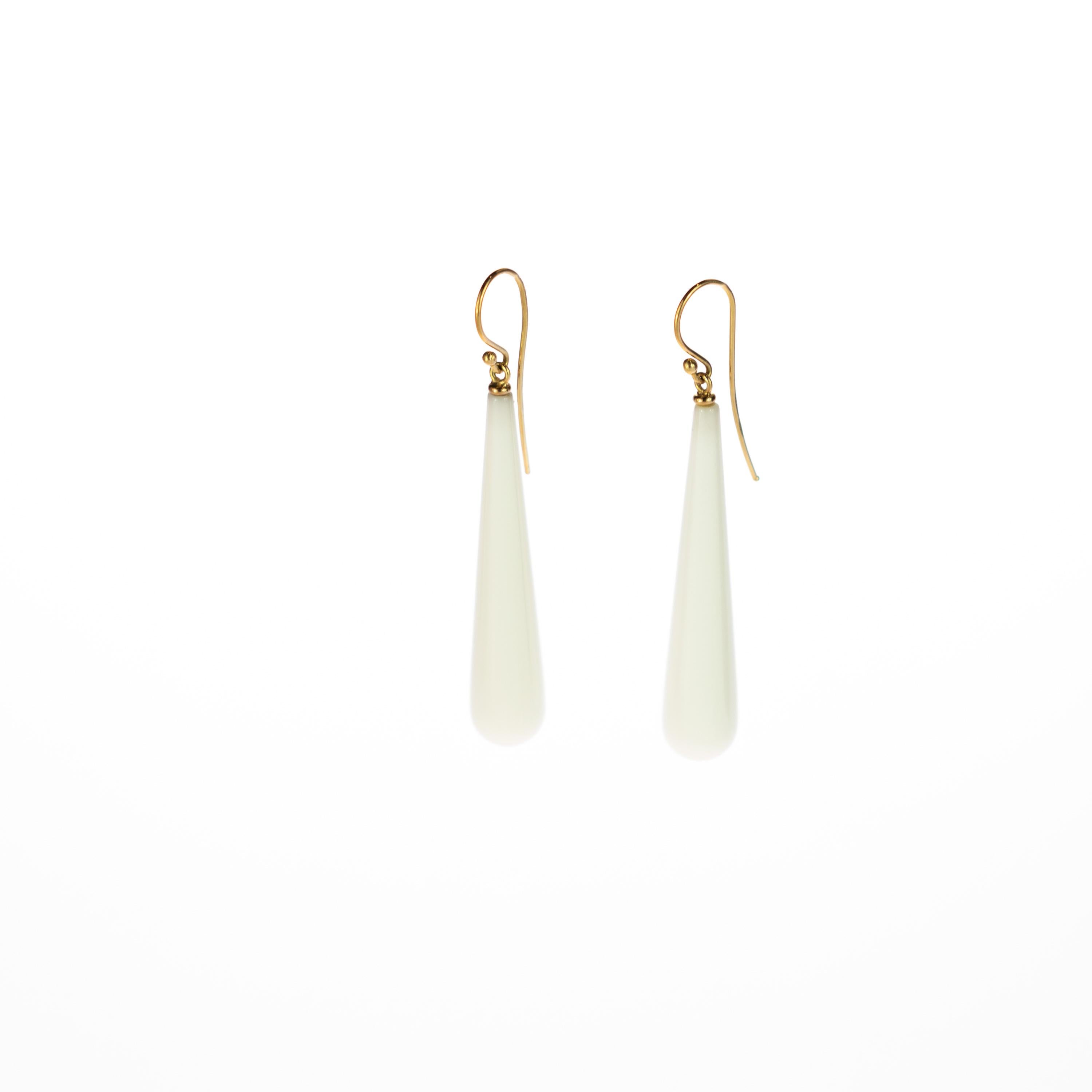Mixed Cut White Agate 18 Karat Gold Bold Tear Drop Dangle Cocktail Earrings For Sale
