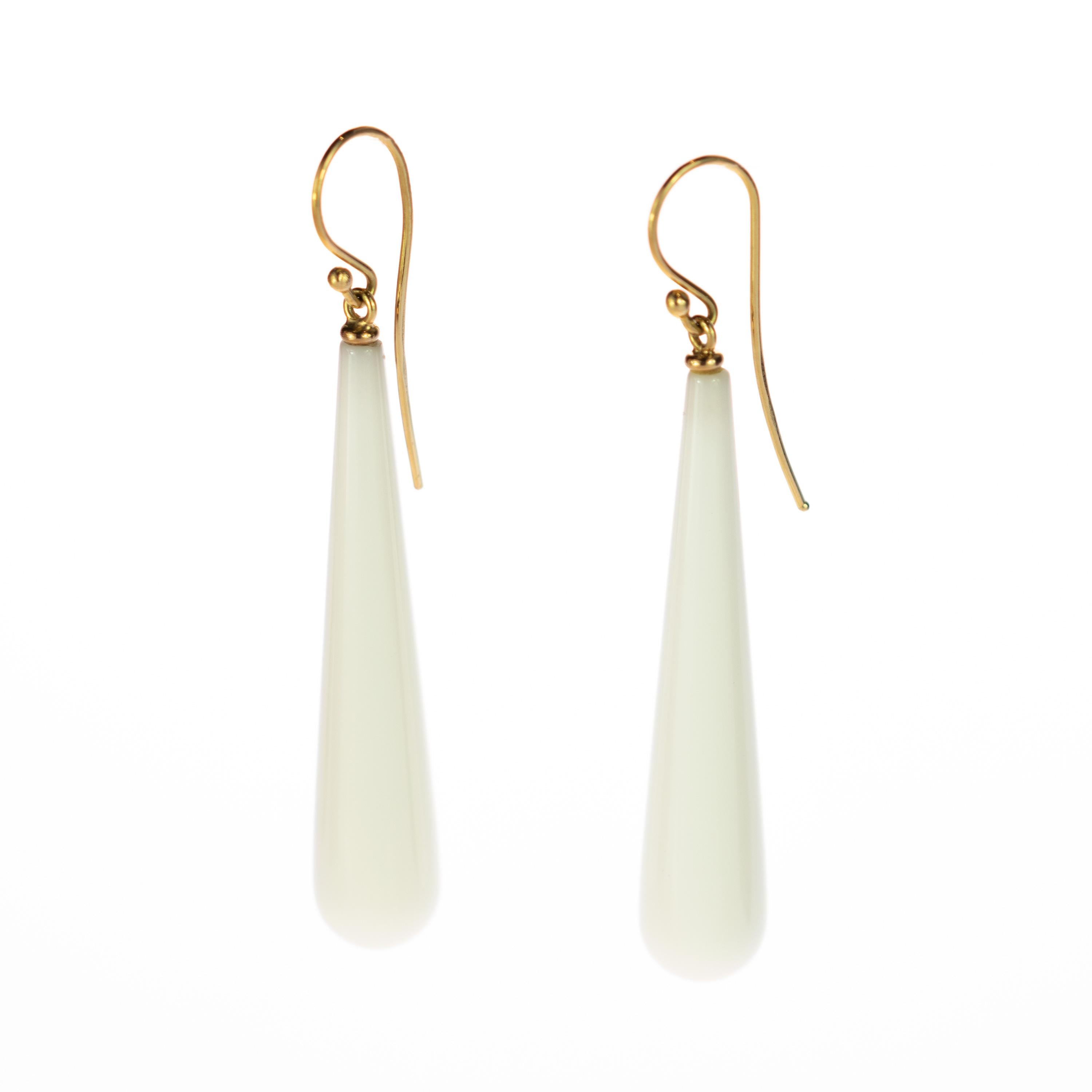 Women's White Agate 18 Karat Gold Bold Tear Drop Dangle Cocktail Earrings For Sale