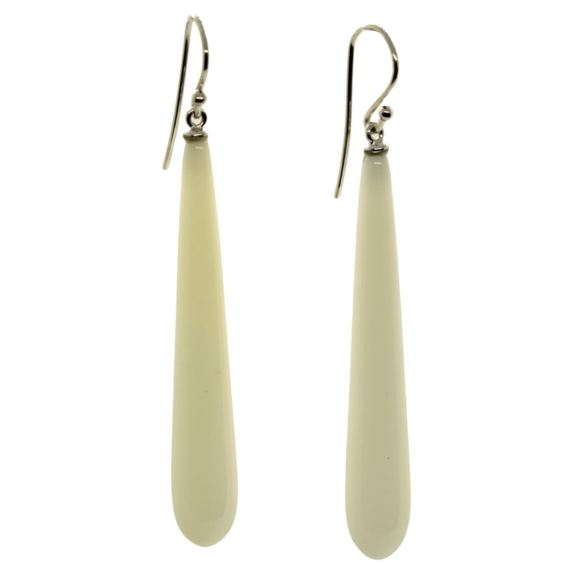 White Agate 18 Karat White Gold Bold Tear Drop Dangle Cocktail Earrings For Sale