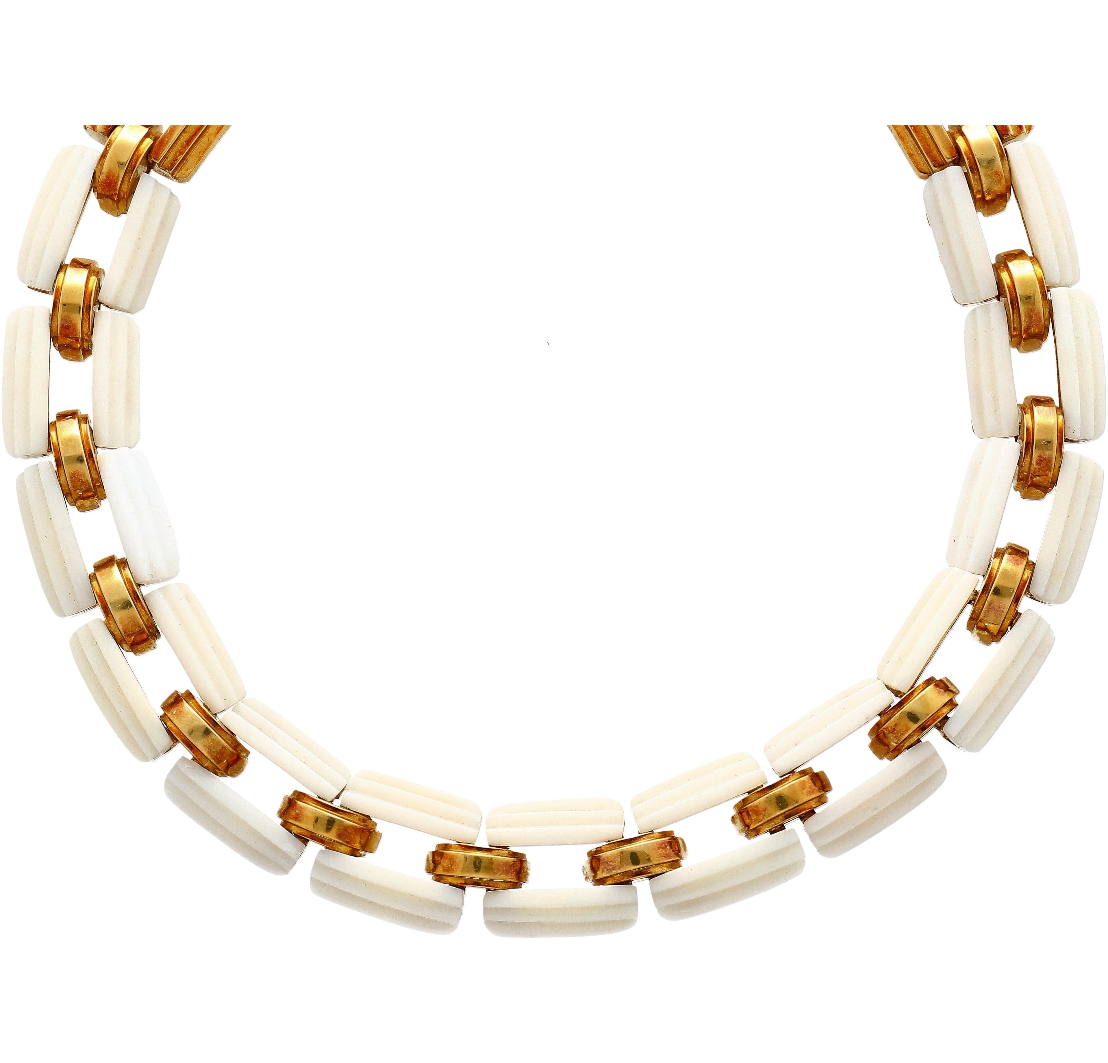 Parure de boucles d'oreilles et de colliers à maillons en Agate blanche et or jaune 18K Pour femmes en vente