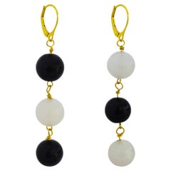 White Agate and Black Onyx Yellow Gold Earrings