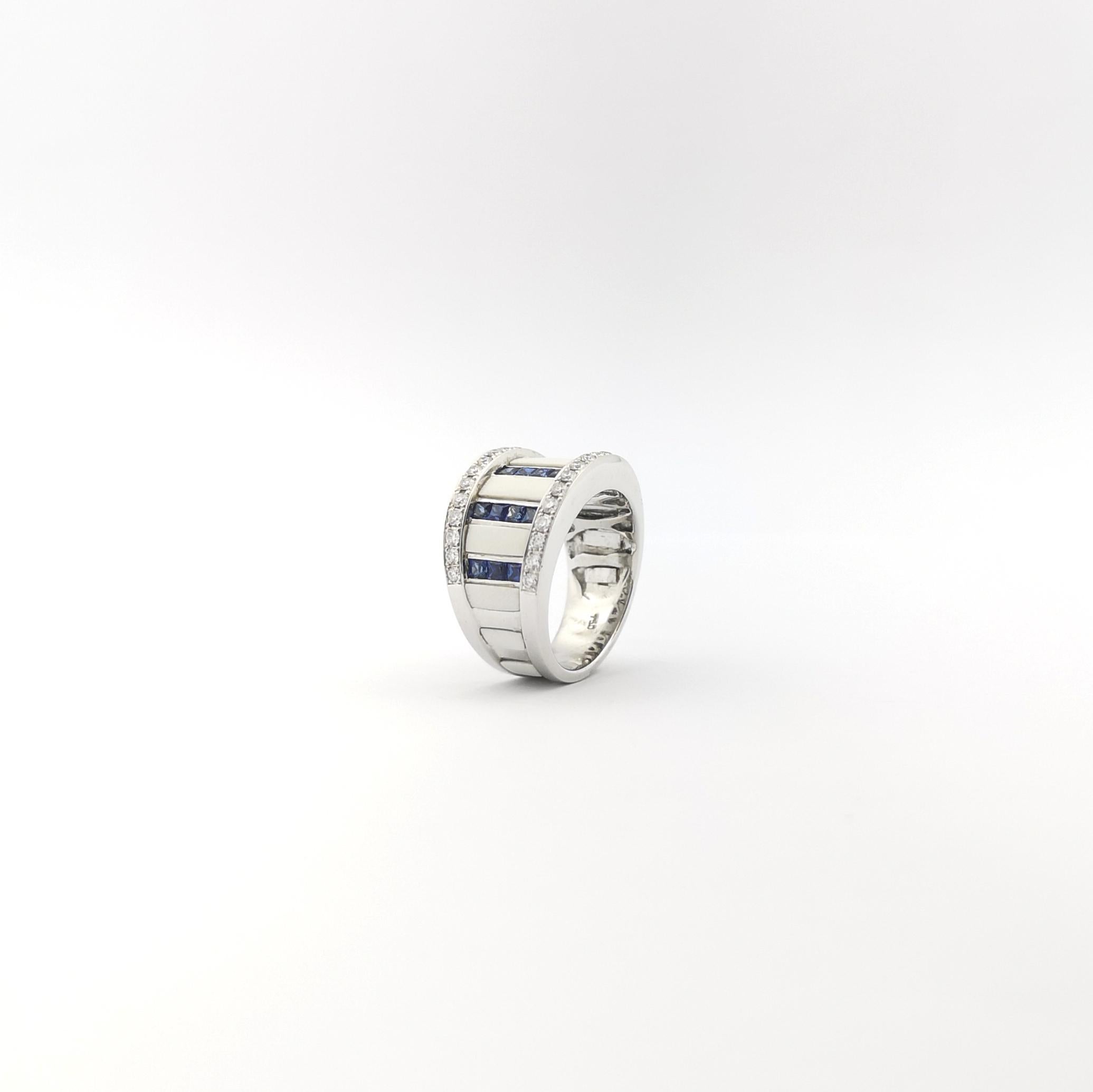 White Agate, Blue Sapphire and Diamond Ring set in 18K White Gold Settings For Sale 5