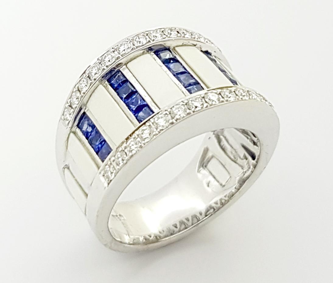 White Agate, Blue Sapphire and Diamond Ring set in 18K White Gold Settings For Sale 1
