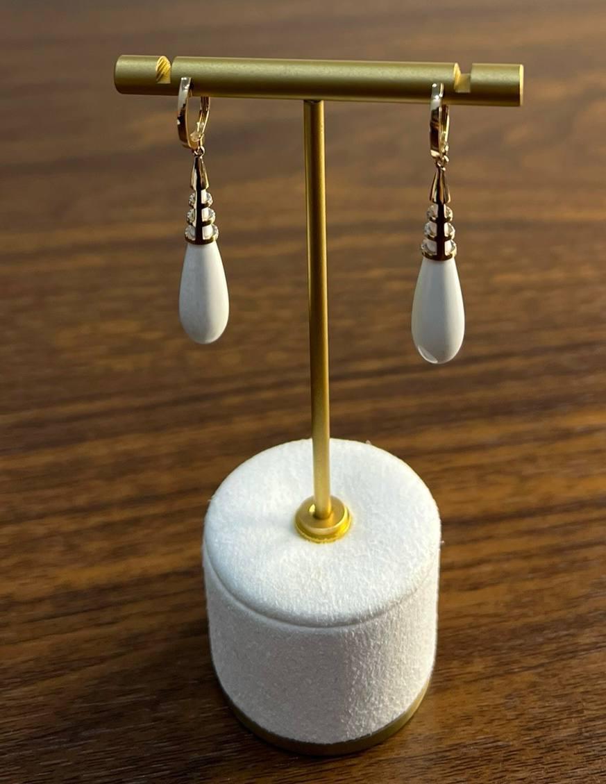 White Agate Cabochon White Diamonds 18 Karat Rose Gold Unique Hug Drop Earrings For Sale 2