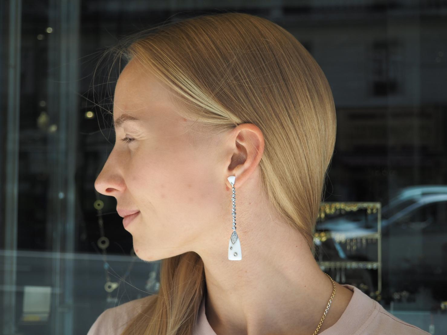 Women's White Agate Diamond Drop Earrings 18 Karat White Gold For Sale