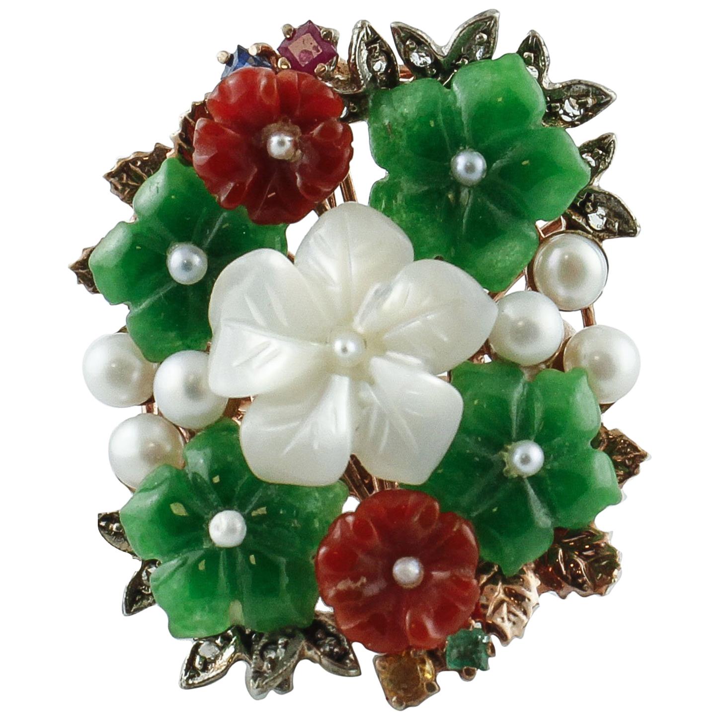 Agate blanche, saphirs, rubis, émeraudes, diamants et pierre or rose  A Silver