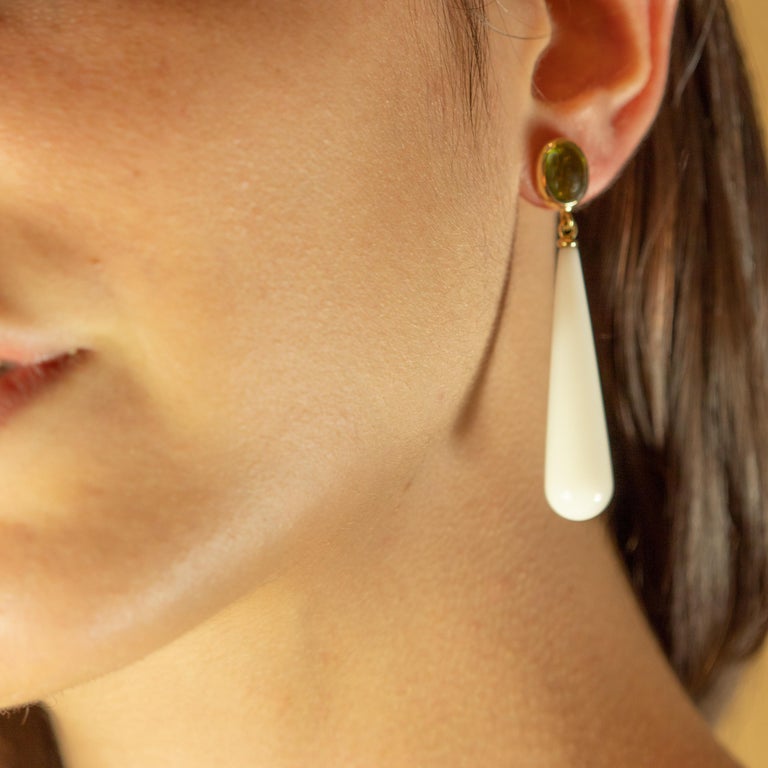 White Agate Teardrop Peridot Oval 18 Karat Yellow Gold Stud Craft Long Earrings For Sale 1