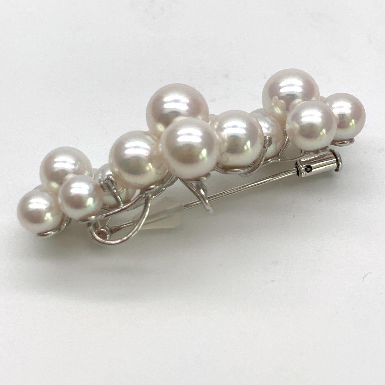Early Victorian White Akoya Pearl White Gold Diamond Brooch Pin (B51) For Sale