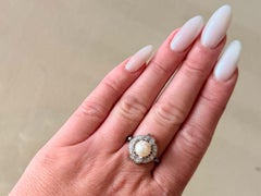 Bague en or blanc 14K avec perle blanche d'Akoya, halo de diamants ronds