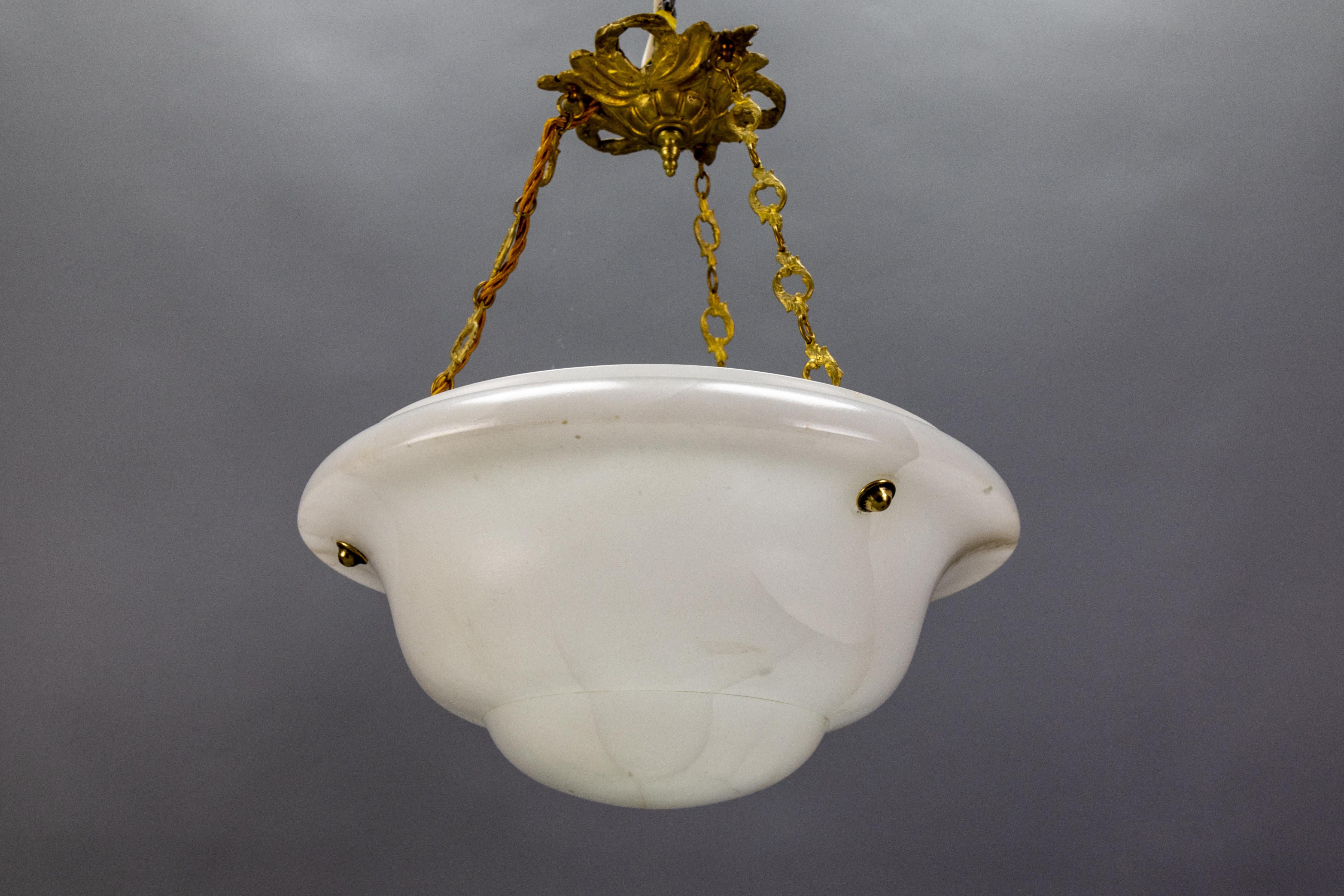 White Alabaster and Bronze Pendant Light, France, ca 1930 For Sale 10